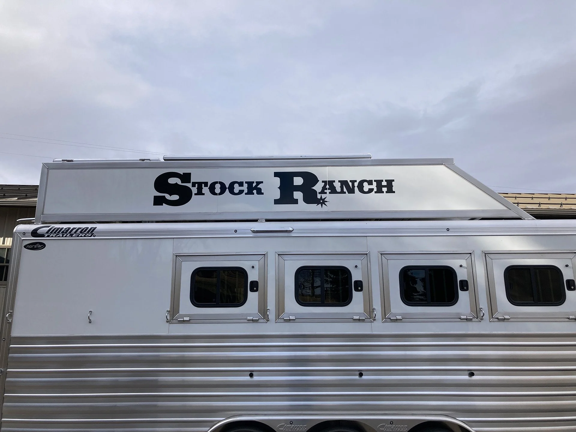 stockranchtrailergraphics.jpg