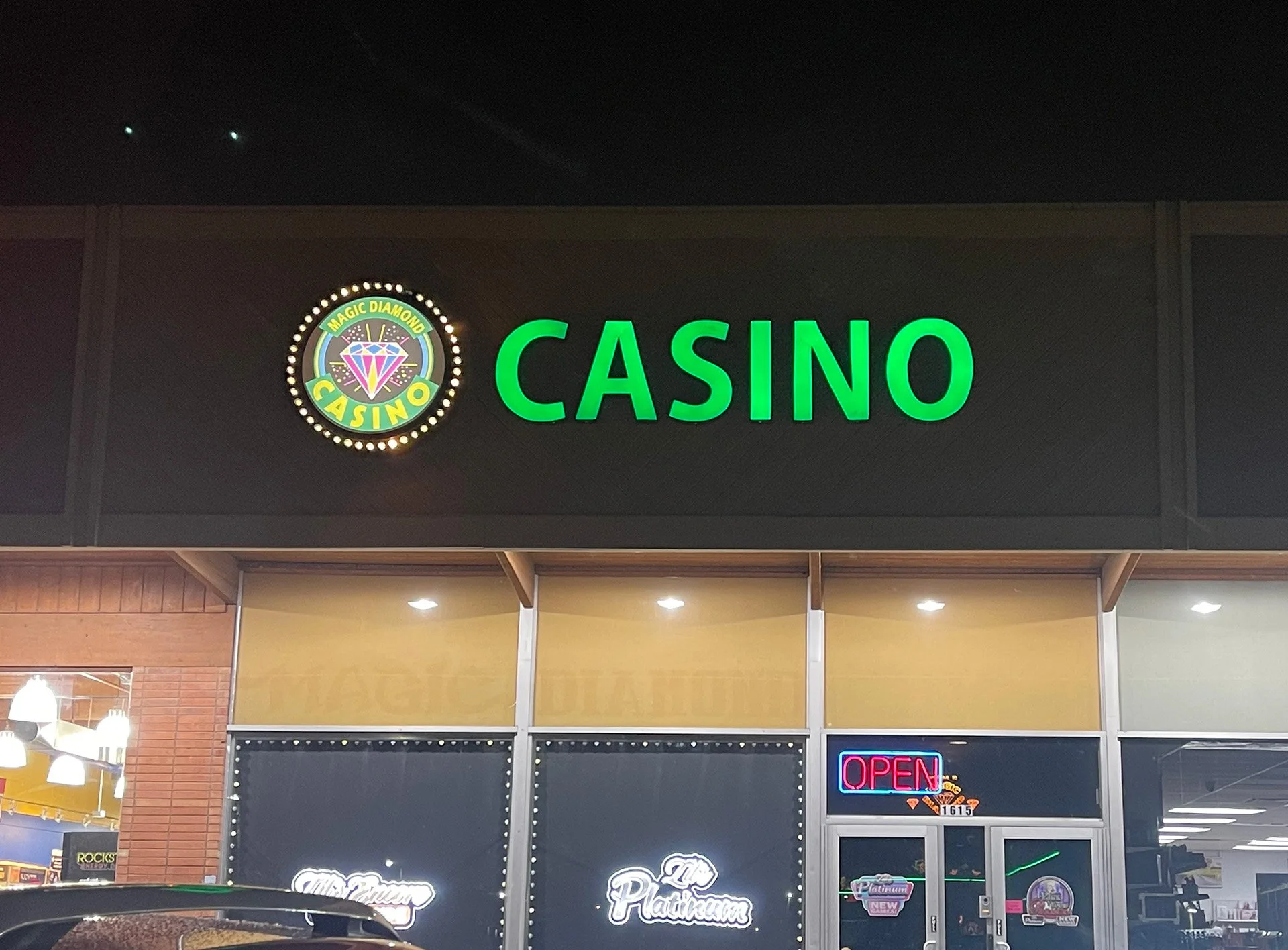 magicdiamondcasinochannelletters.jpg