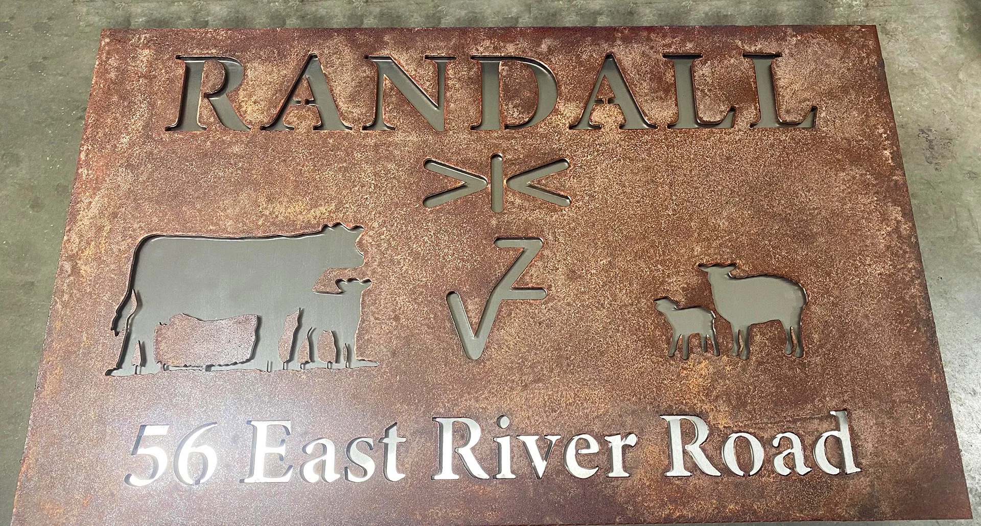 randallranchsign.jpg