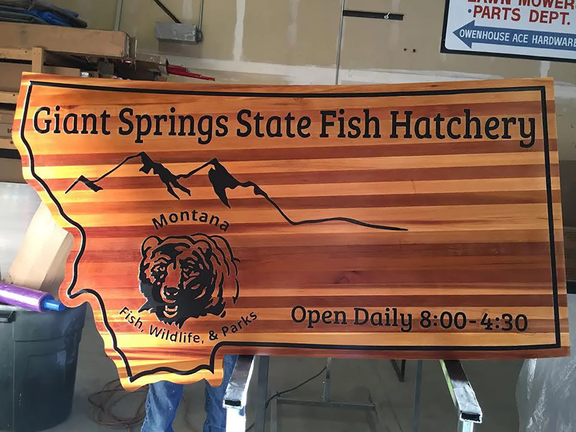 giantspringsstatefishhatcherywoodsign.jpg