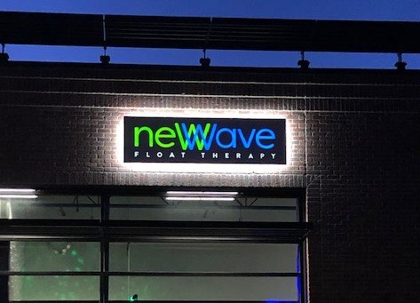 newwavefloattherapyhalolit.jpg
