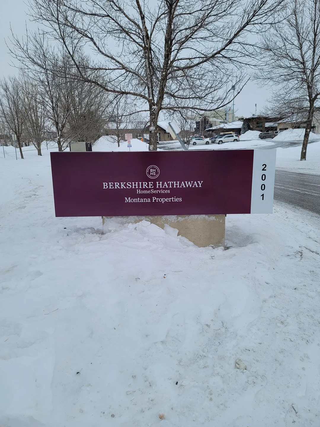 berkshirehathawaymonumentsign.jpg