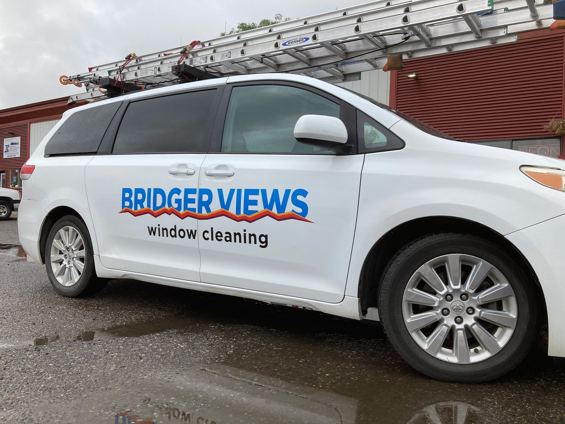 bridgerviewswindowcleaningvehiclegraphics.jpg