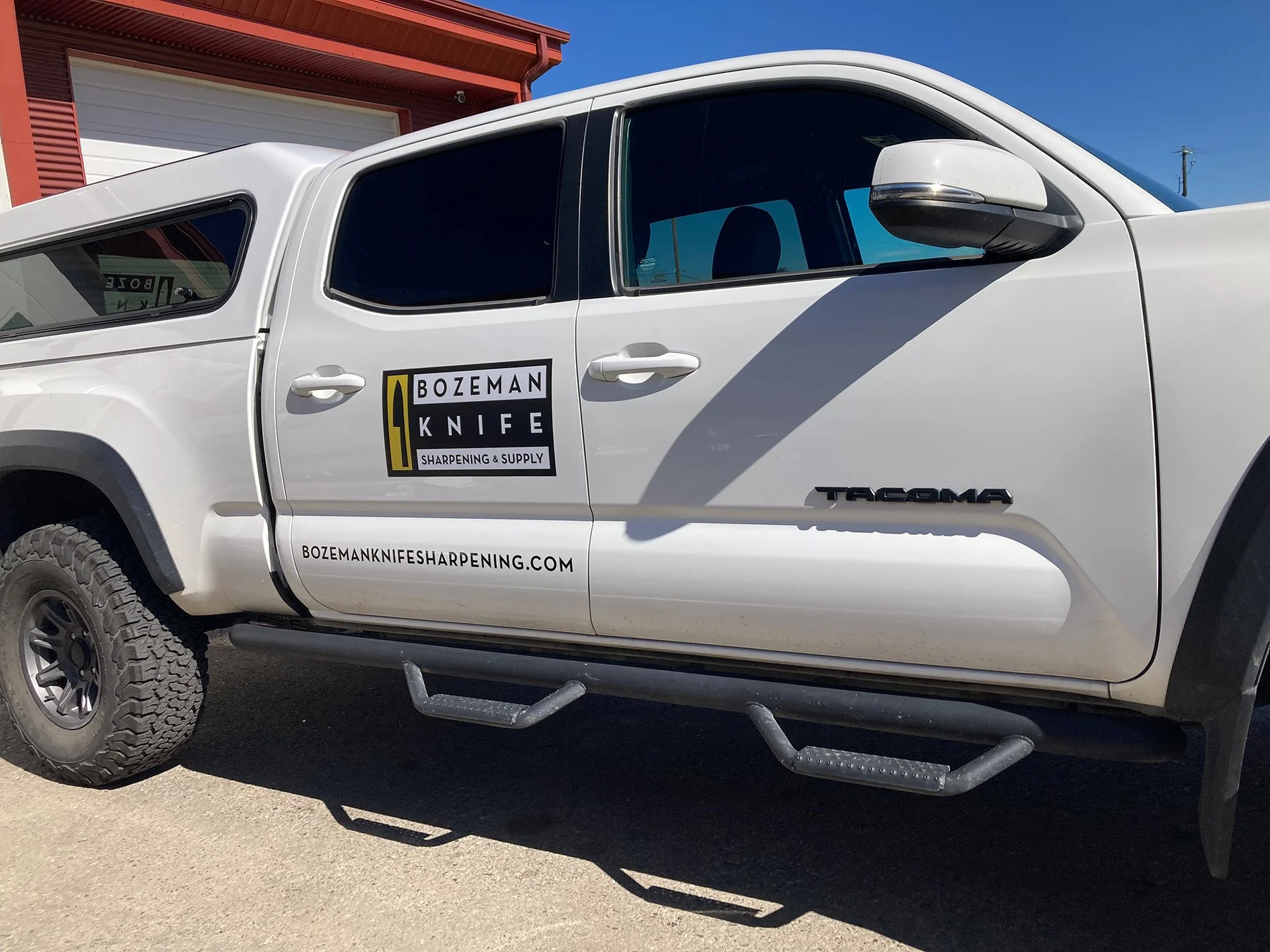 bozemanknifesharpeningvehiclegraphics.jpg