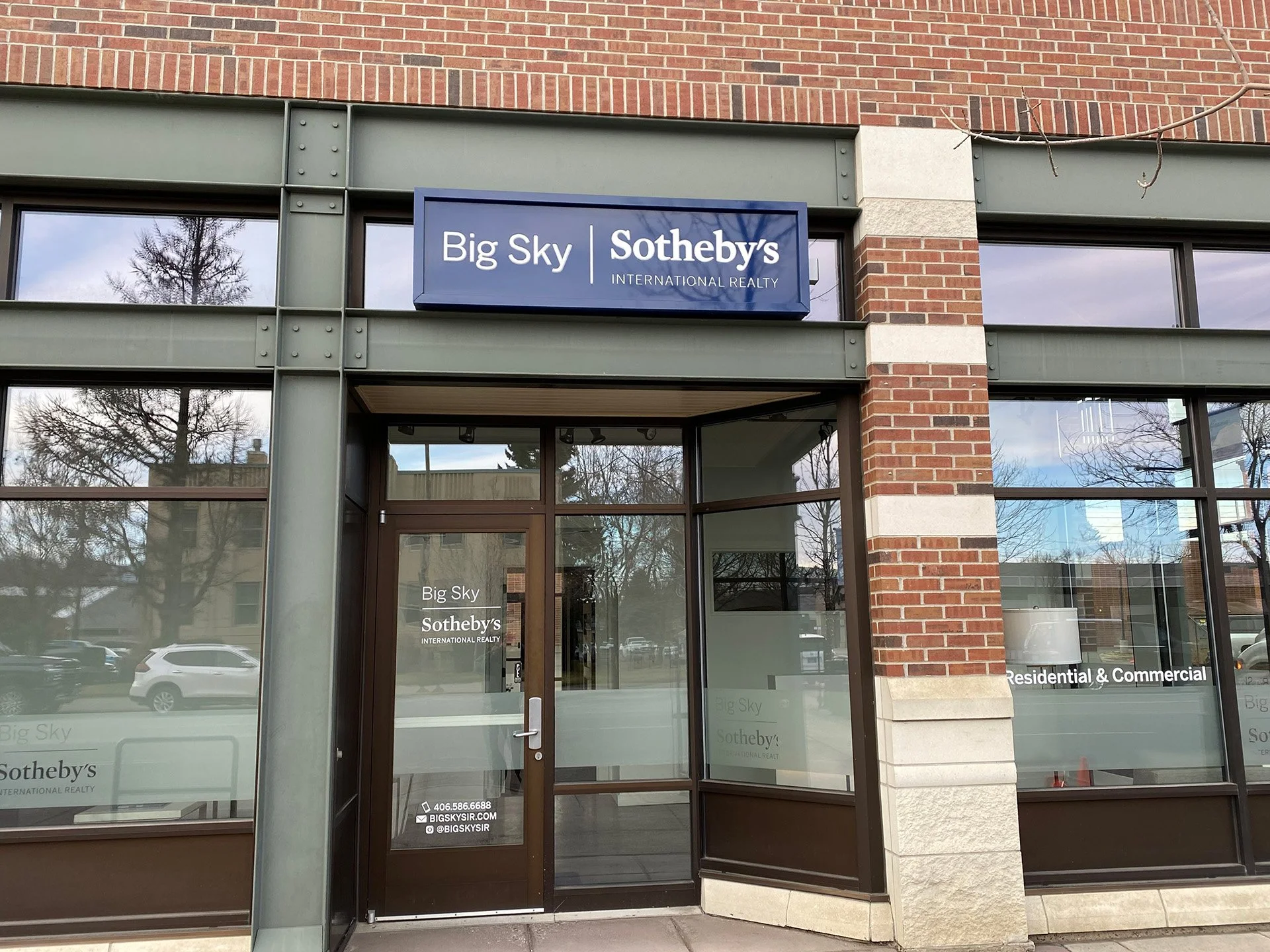 sothebysinternationalrealtylightbox.jpg