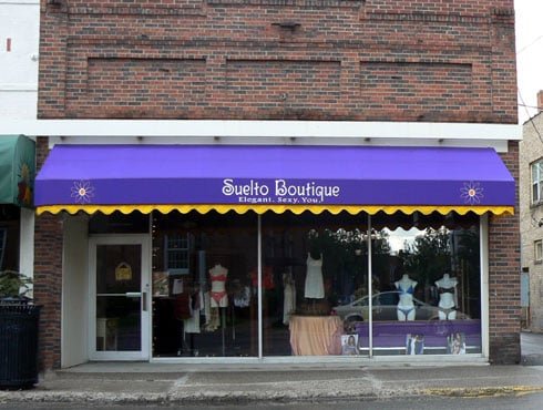 sueltobotiqueawning.jpg