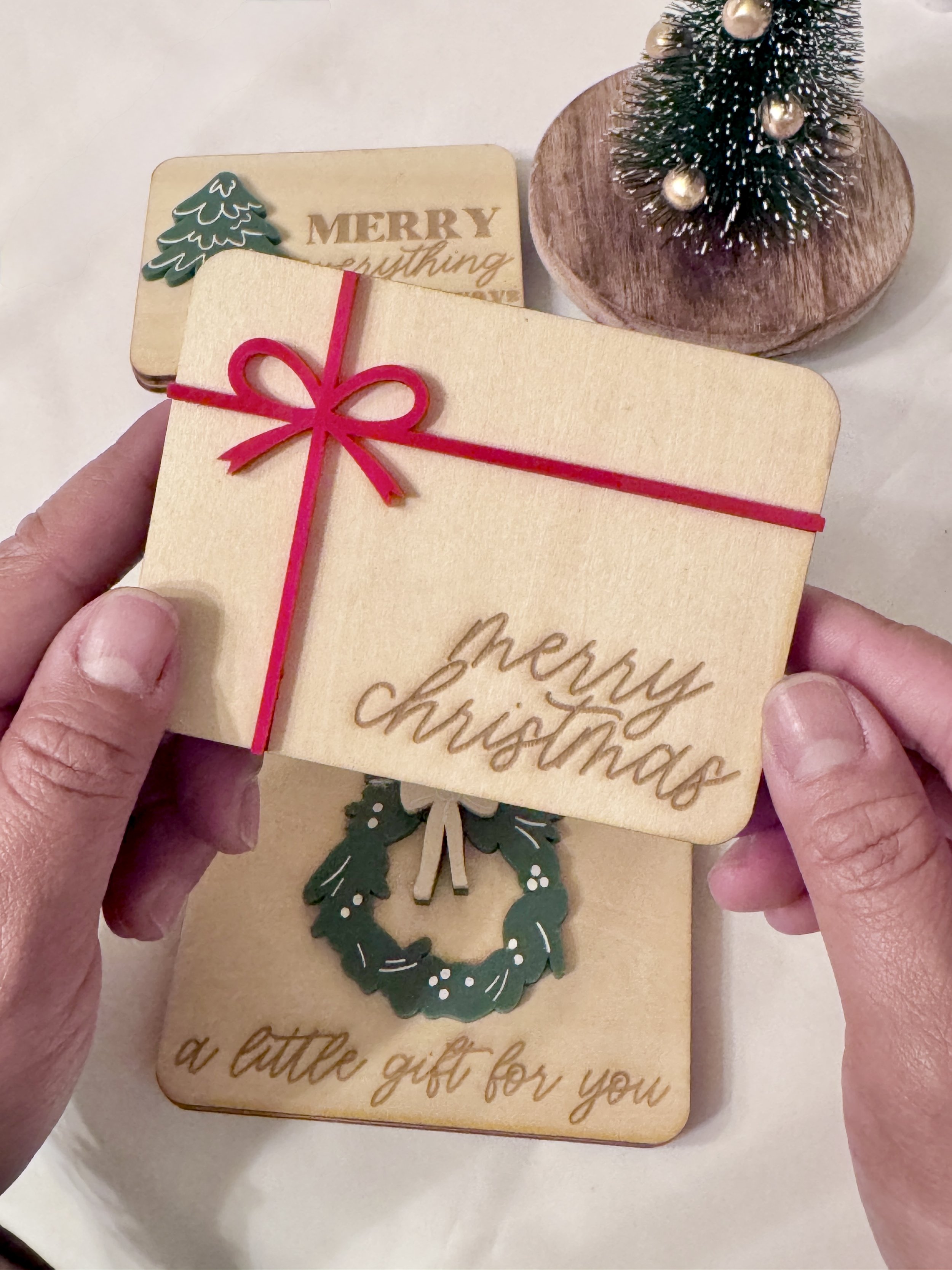 merry-christmas-bow-gift-card-holder.jpeg