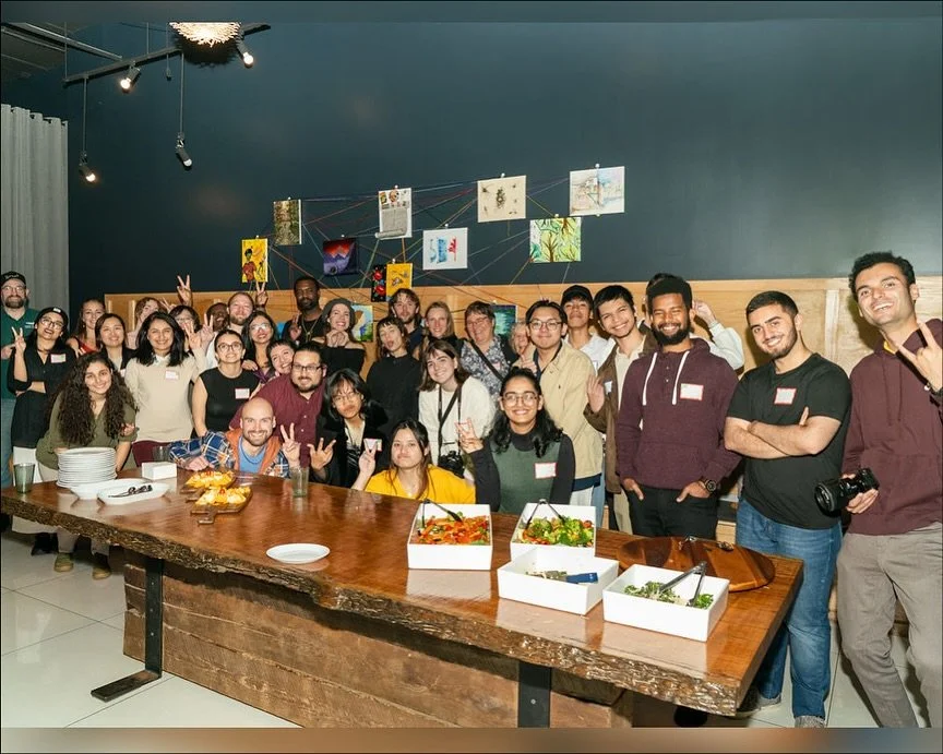 OUR WAY HERE Community Event/Art Exhibition pt. 2

Last one! Beautiful shots by @arefe_gholipour . It was a  pleasure to have had everyone join us for this community project to bring newcomer artists voice shine and bring the arts and culture scene i