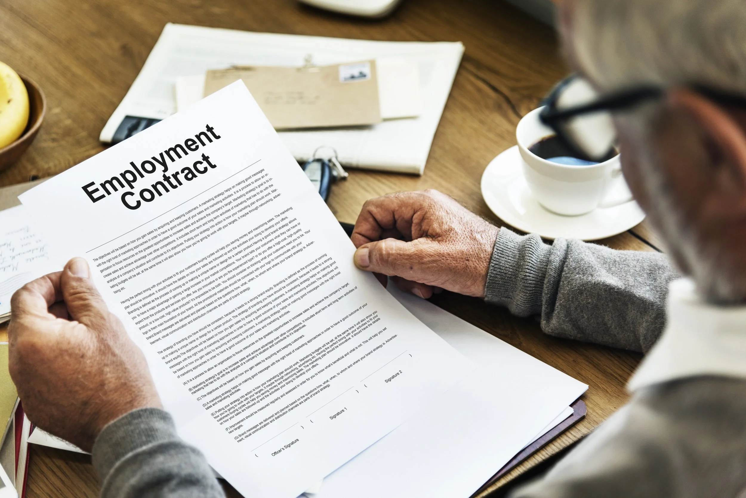 Employment Contracts: Why templates can create risks for businesses