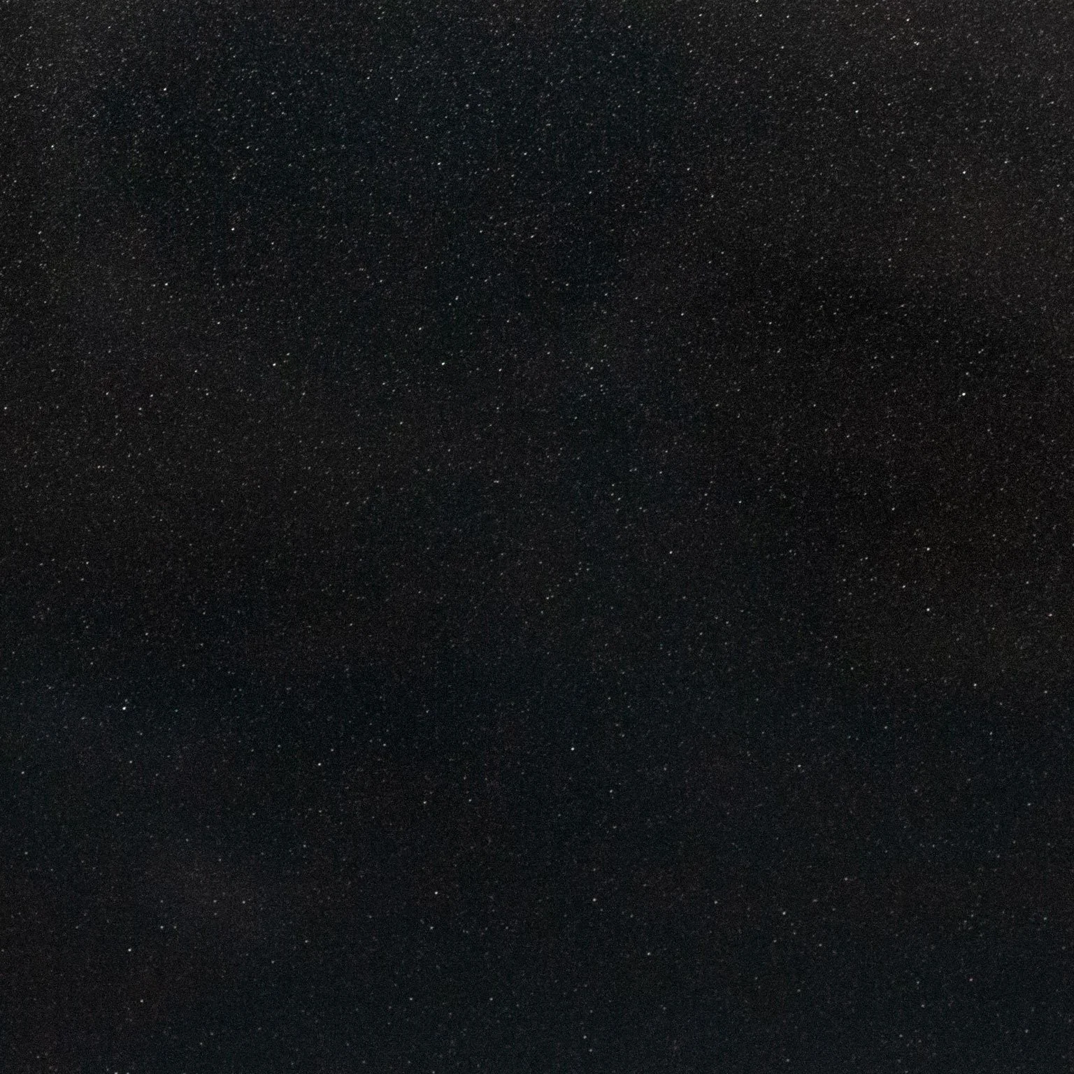 15-apolic-sparkling-black.jpg