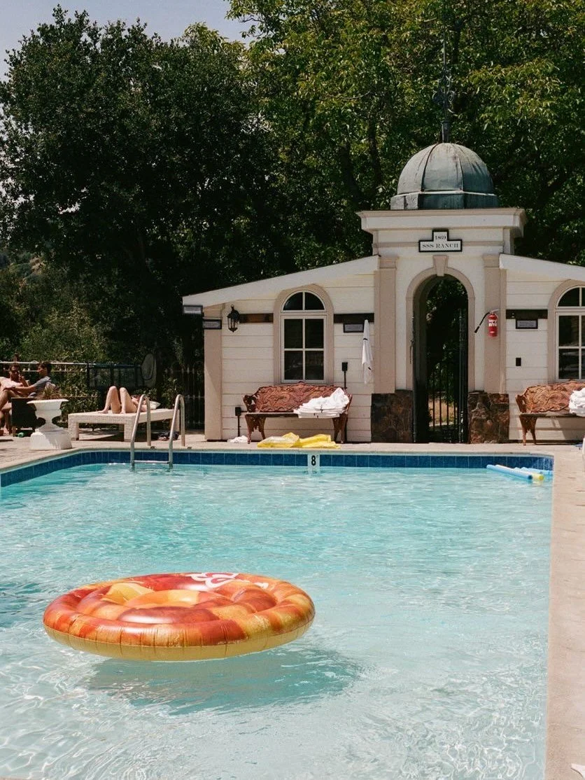 If this post found its way onto your feed, it&rsquo;s probably a sign to head to the ranch, grab a cold beer, lounge by the pool, and have yourself an amazing summer.

More photos to come from this gorgeous wedding captured by @caitlin____taylor #cor