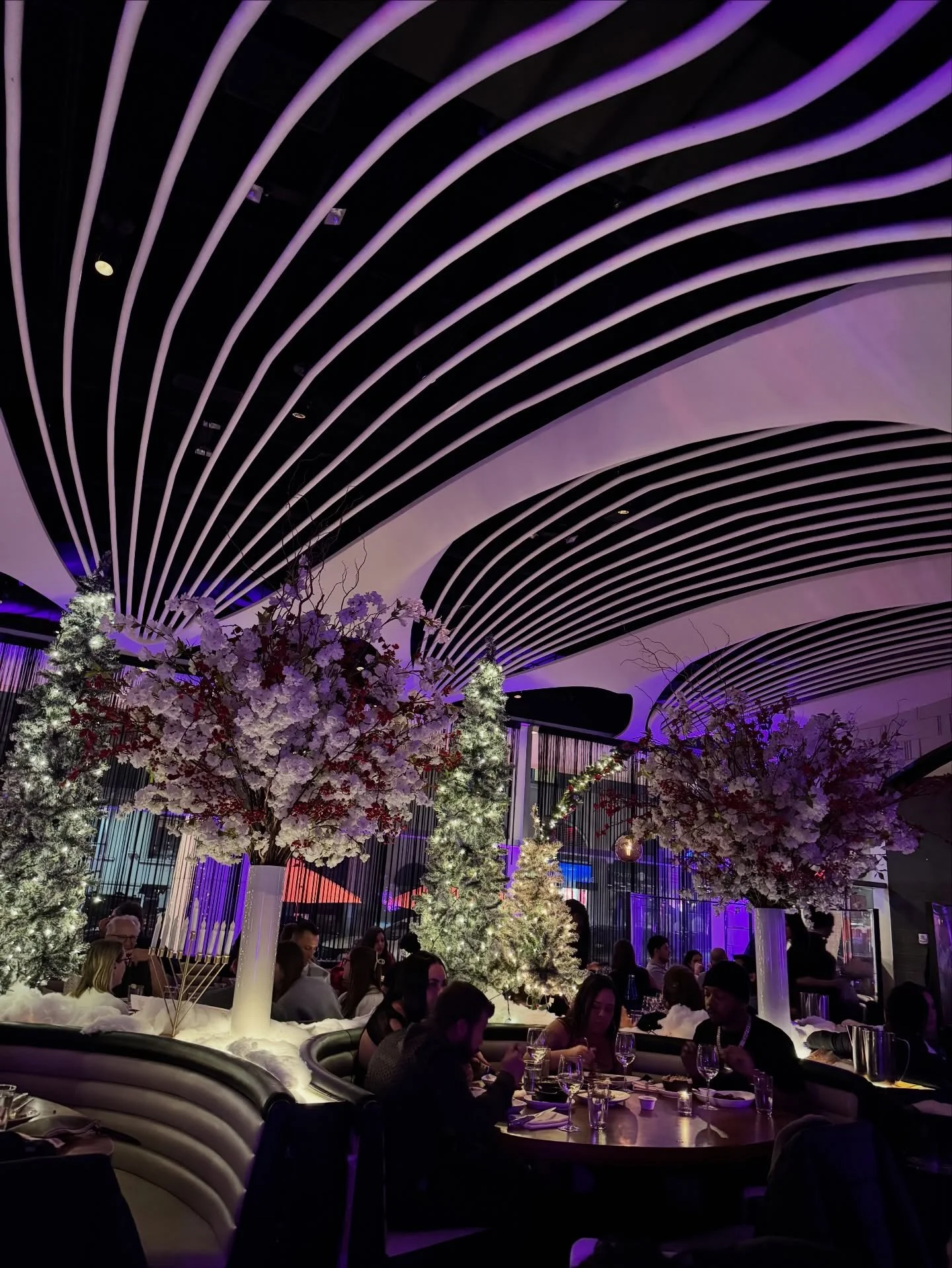 Strategy dinner with the @digitalfloss team before the Greater New York Dental Meeting ✨

We&rsquo;re gearing up for an incredible week of connection and innovation. Helping practices stand out with AI-driven content, stronger digital visibility, and