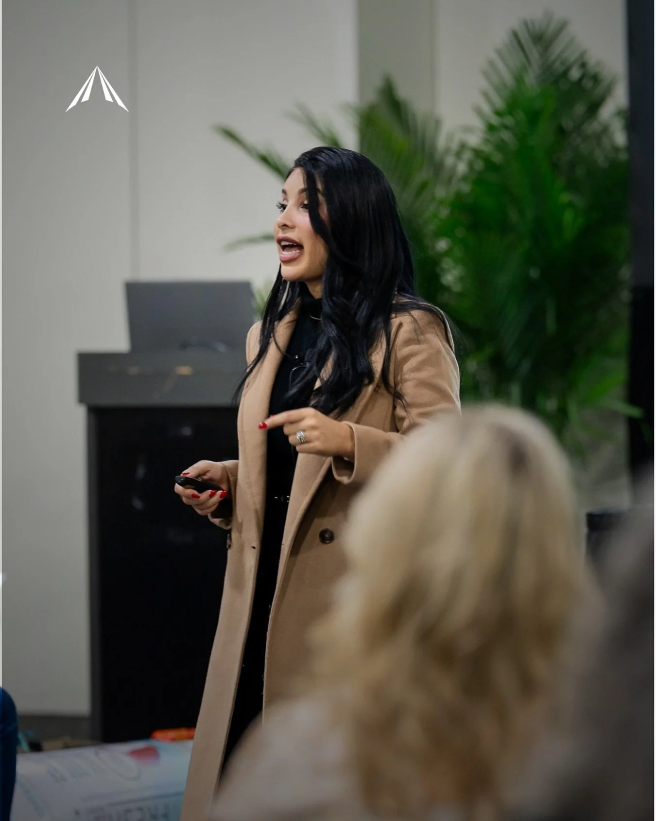 I used to think great communication meant having all the right answers.

The perfect wording.

The perfect explanation.

The perfect response.

But over time, I realized something&hellip;

Most people aren&rsquo;t truly listening to understand.

They