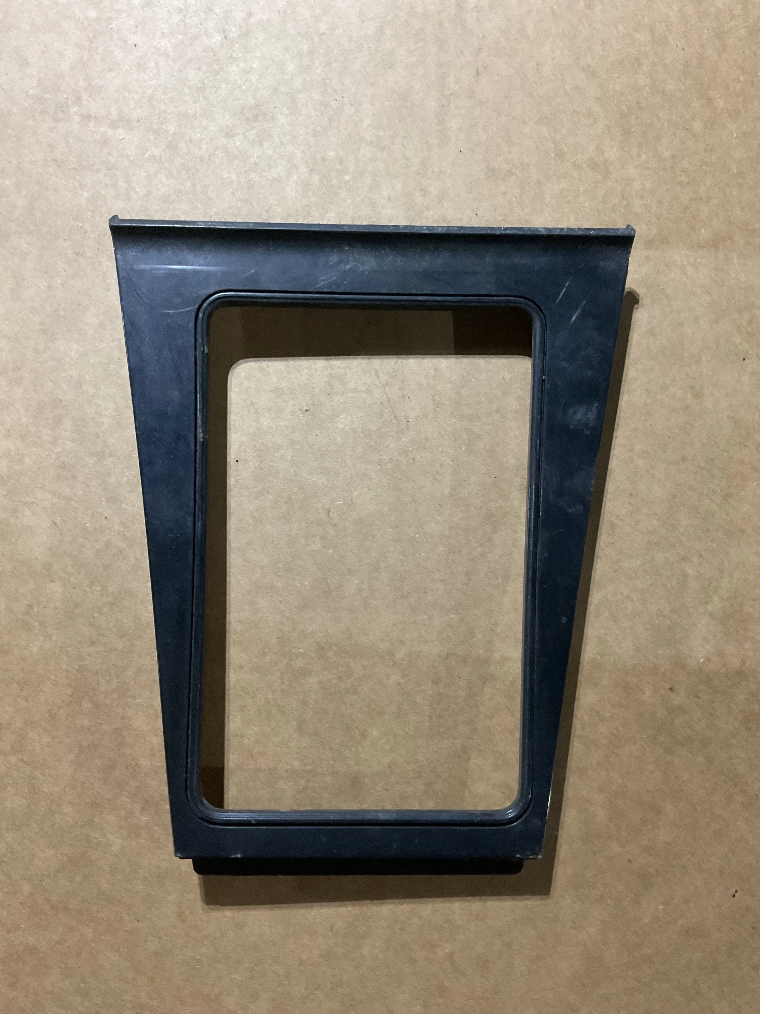 Shifter surround panel