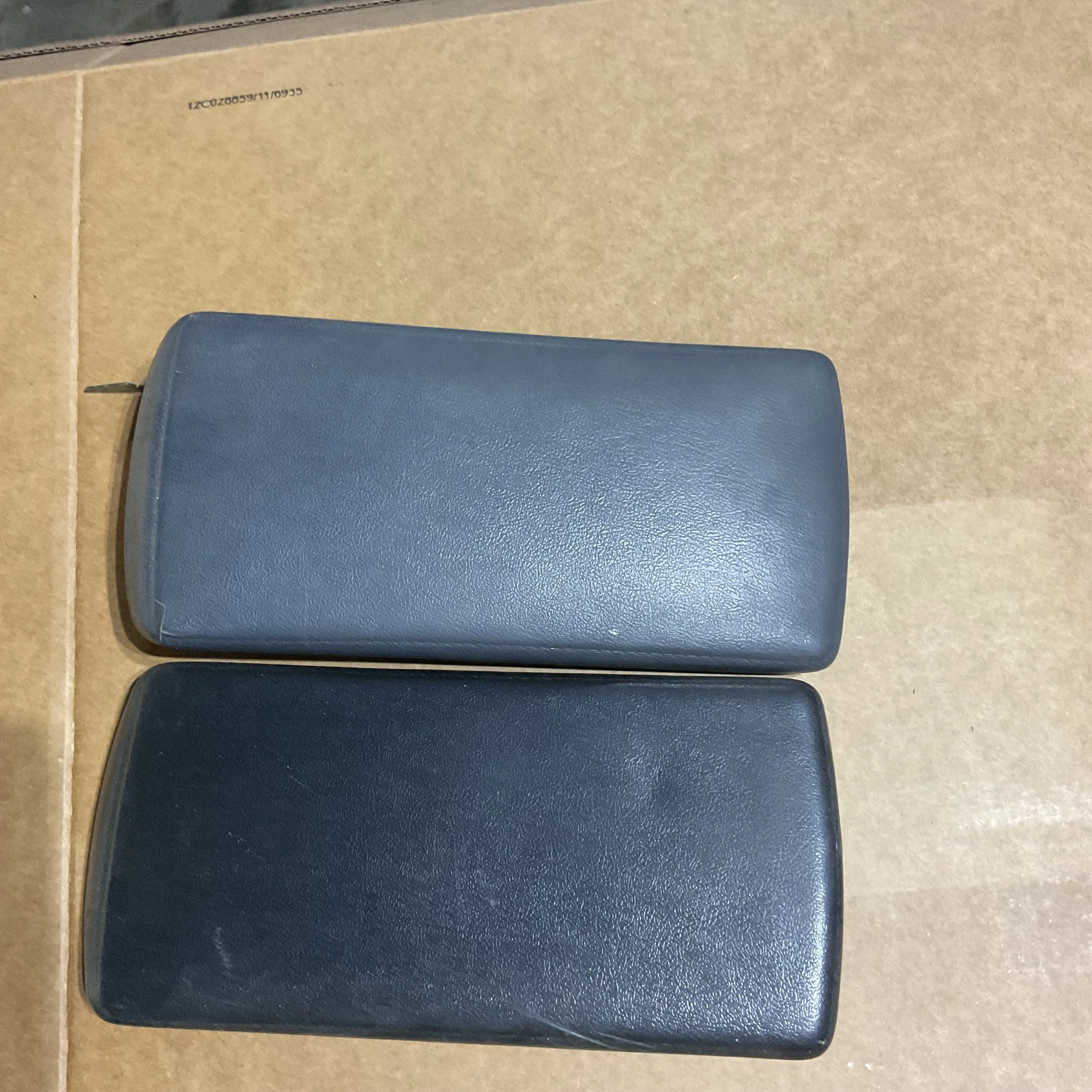 Grey arm rest