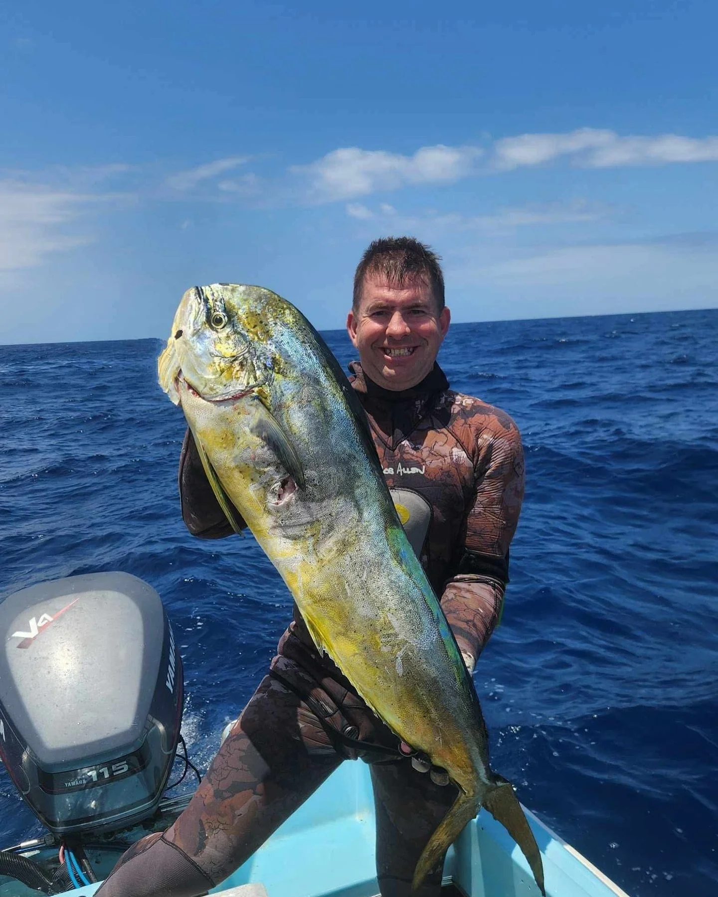 Club member @__kyi__ with a PB Mahi Mahi 
#spearfishing #centralcoast #centralcoastsealions #adreno #adrenospearfishing