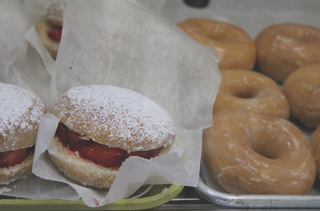 Tasty Donuts Lanett sweetens the community