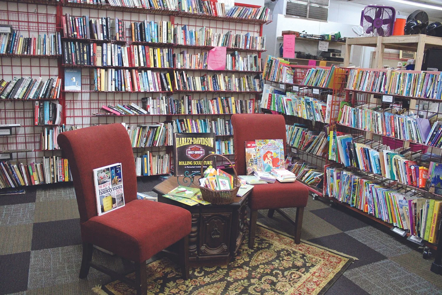 The Valley Thrift Store, a space for savings and sustainability