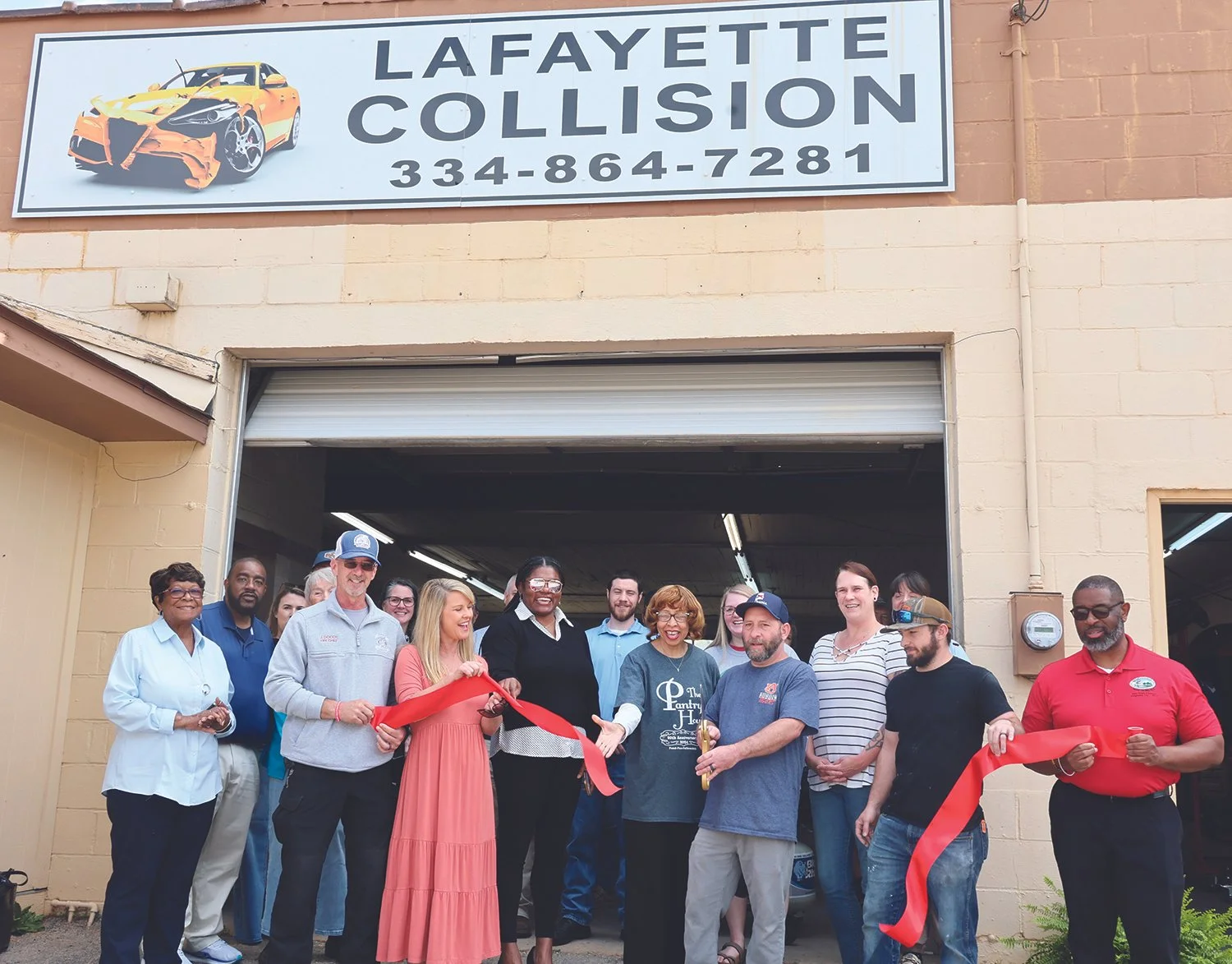 LaFayette Collision under new ownership, ribbon cutting