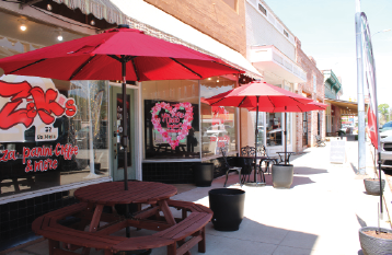 Zēk’s 37 brightens the Square with new patio