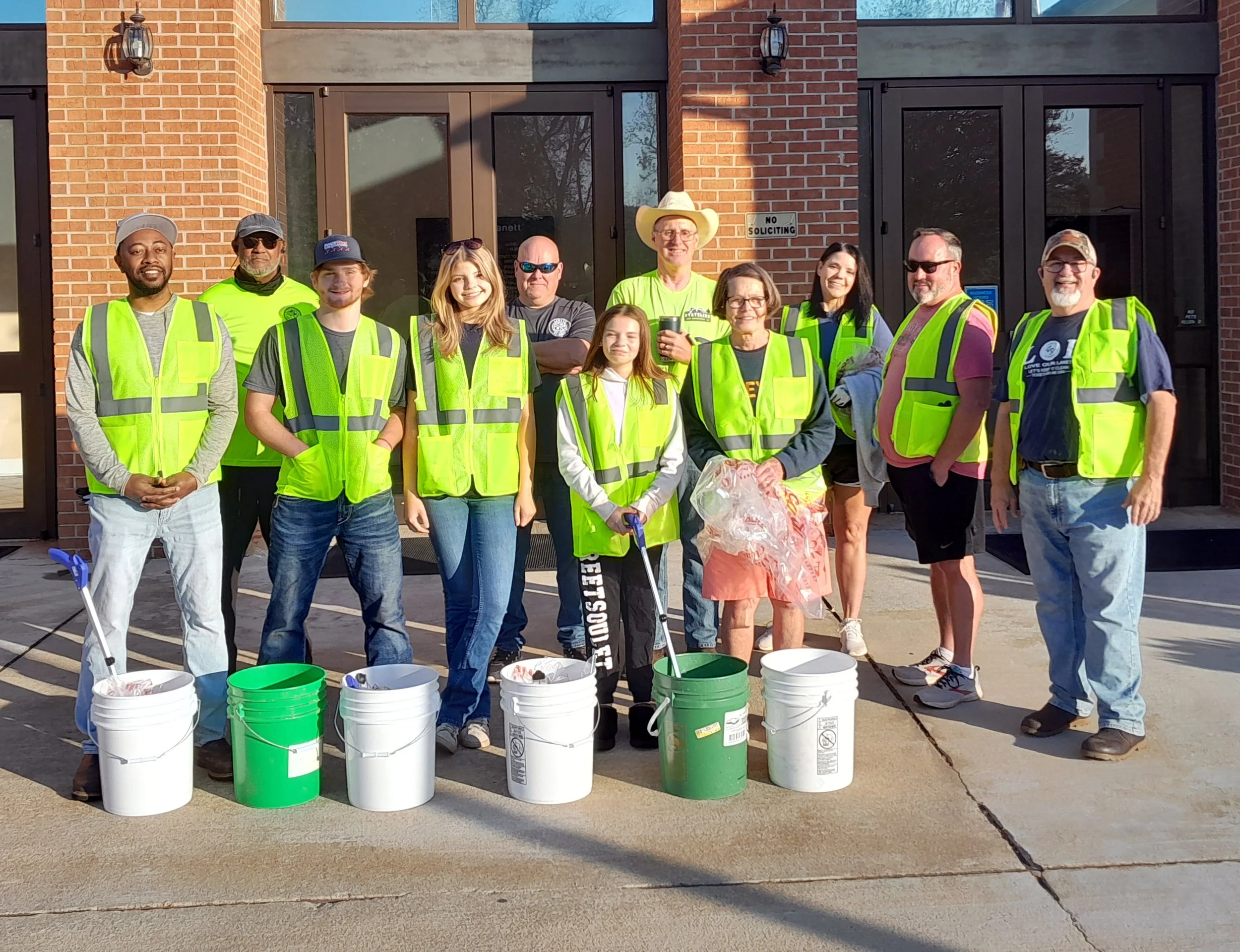 Lanett Restoration Committee participates in Spring cleanup