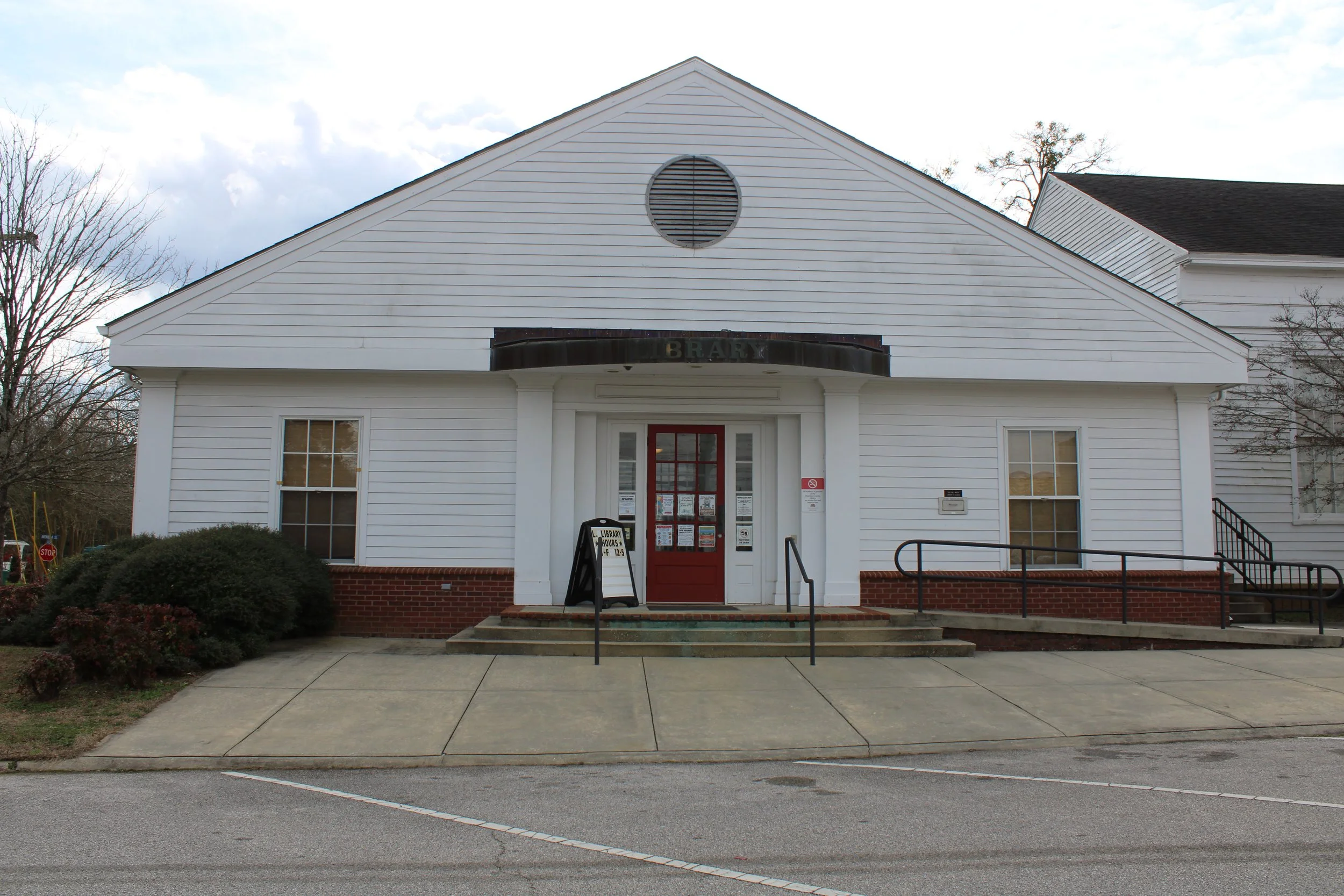 LaFayette Library highlights adult literacy&nbsp;