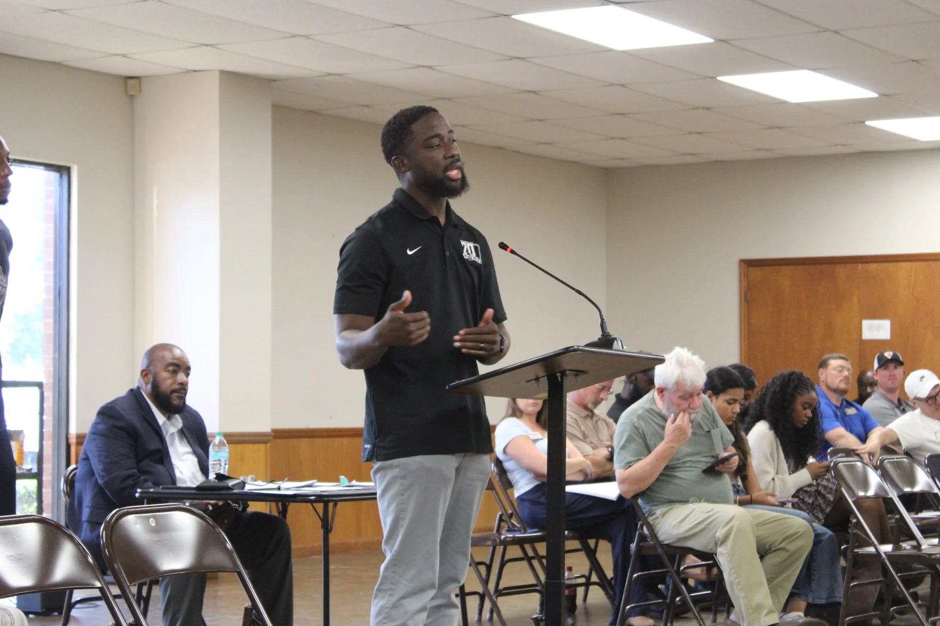 Speed limits, sports equipment highlight LaFayette Council meeting