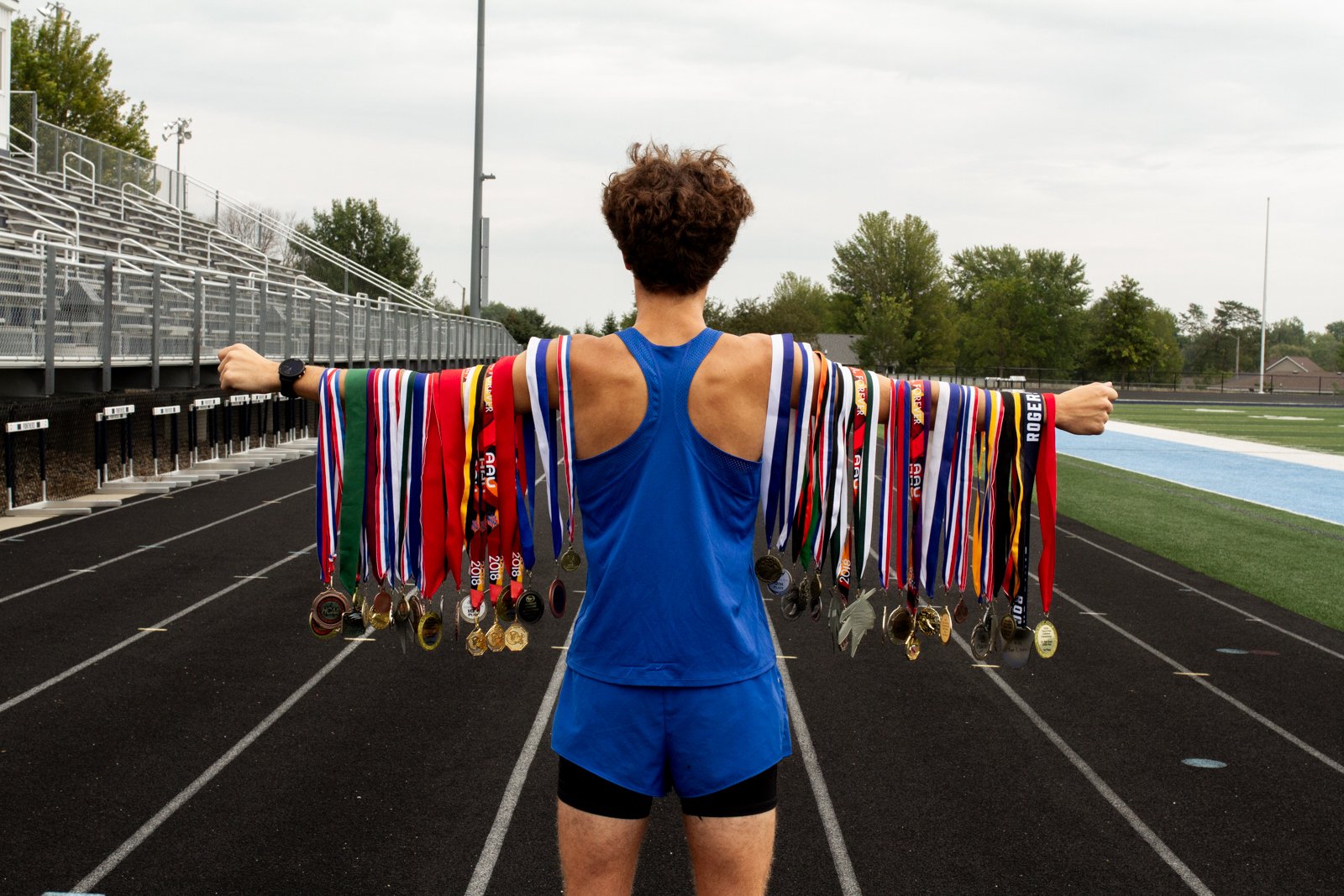 robert senior photos-31.jpg
