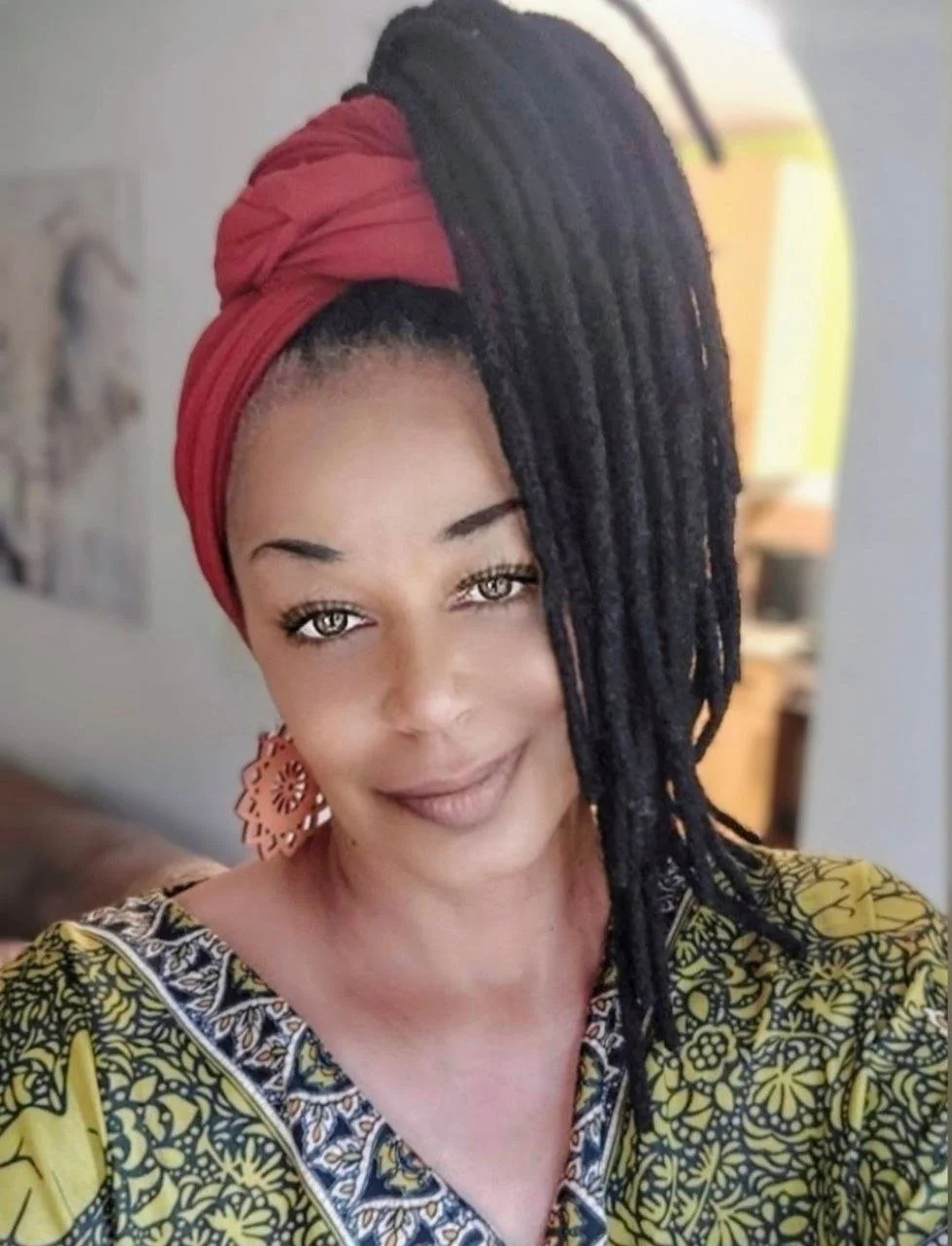 MAXINE FRANCIS
I am a dedicated healer, holistic health therapist and lightworker who is here to support the collective awakening and healing of humanity. Through Quantum Remote Healing, I work beyond space and time, bringing balance, alignment, and