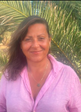 COCO, Shiatsu Therapist.Certified in ECS.Cold Laser Therapist. Intuitive service & support. Expertise: Detox and healing via Royal Rife Frequency Generators. Pain relief via Smart Laser 830. Suggestions + recipes for well-being. Always feel welcome t