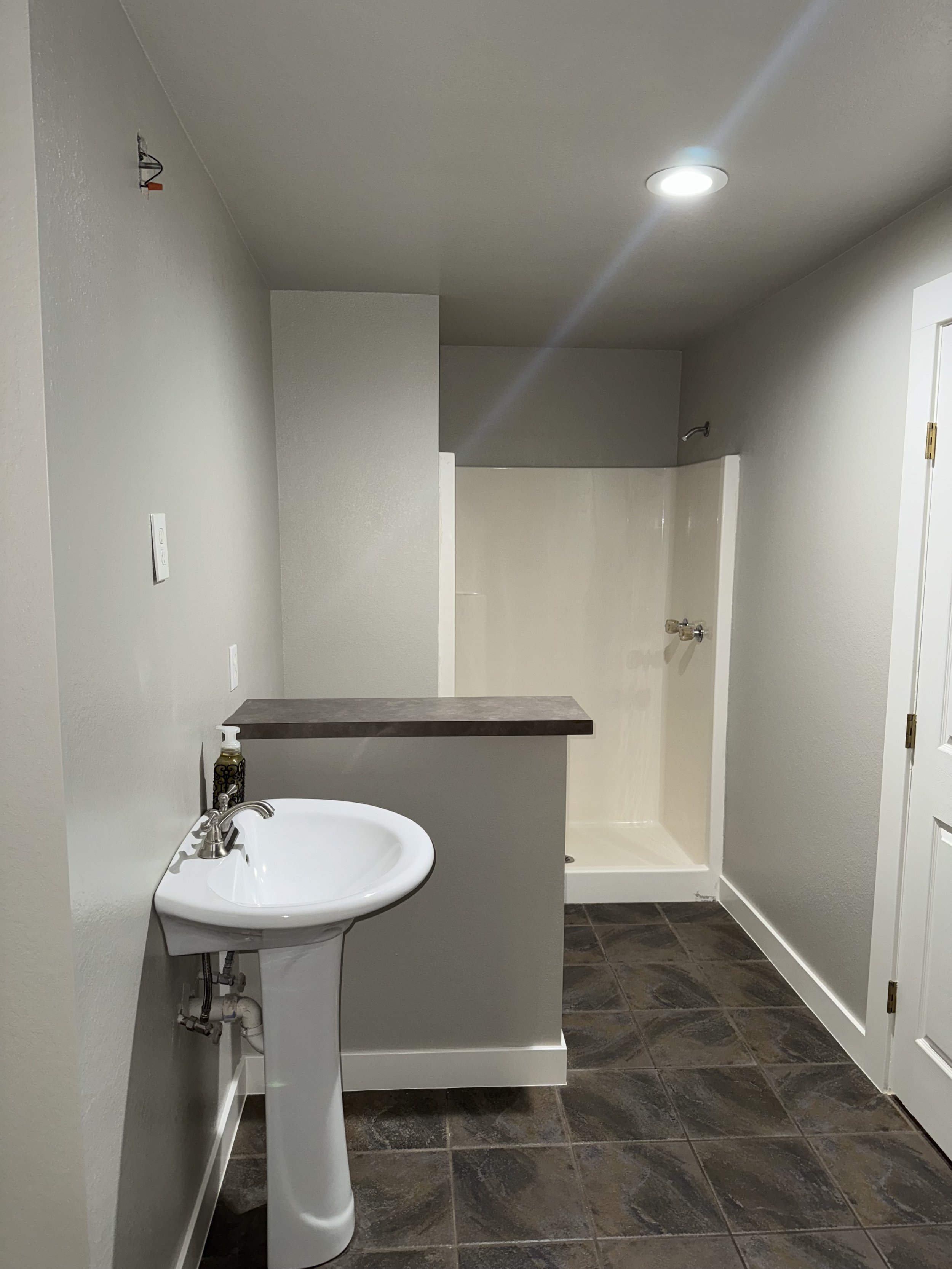 Bathroom wall and ceiling paint