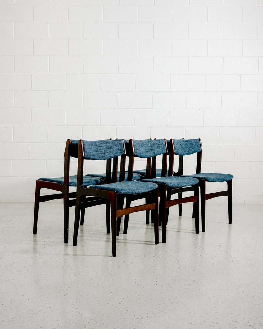 Set%2Bof%2Bsix%2Berik%2Bbuch%2Bdining%2Bchairs.png