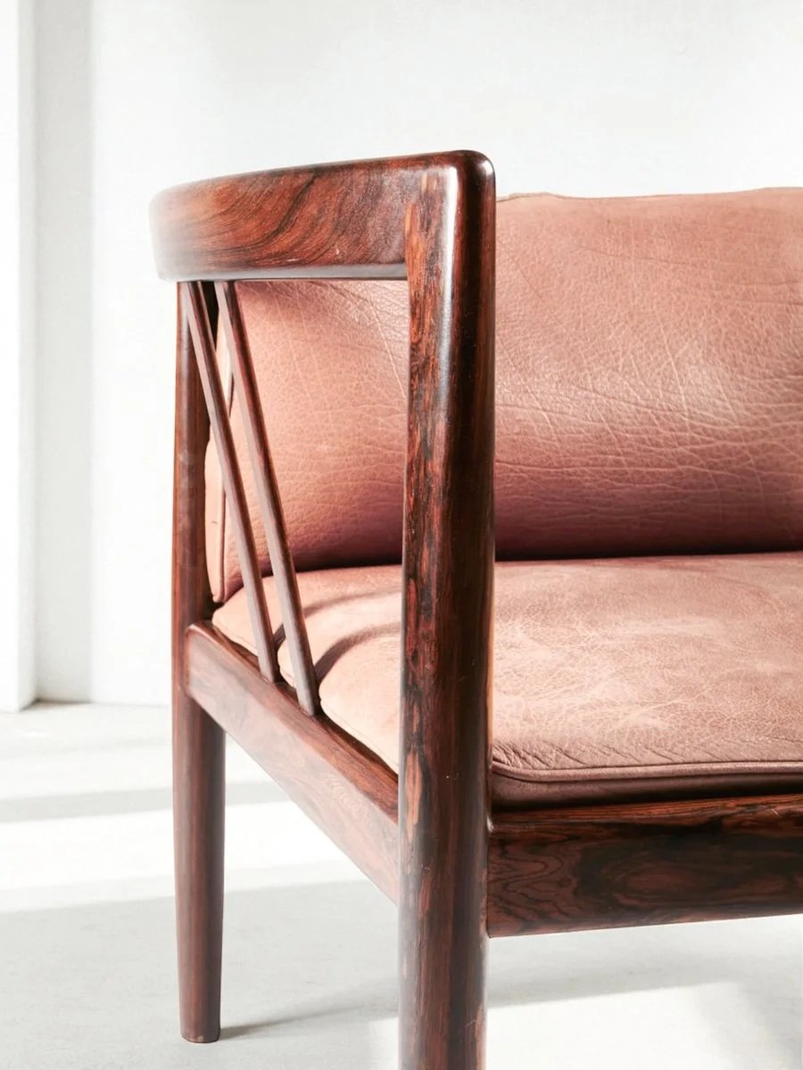 illum+wikkels%C3%B8+chair.-1.jpg