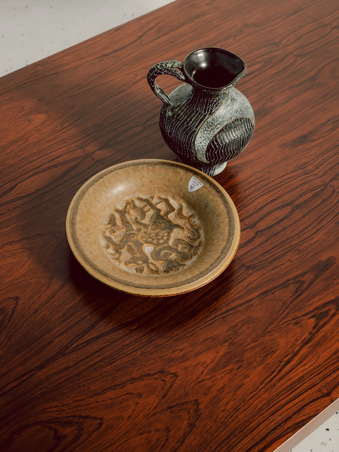 Immaculately restored rosewood coffee table by Severin Hansen. Beautifully proportioned, this magnificent piece features impressive rosewood grain and Hansen&rsquo;s signature mitred leg joinery. 

Dimensions:&nbsp;1700 x 600 x H500mm

You can find t