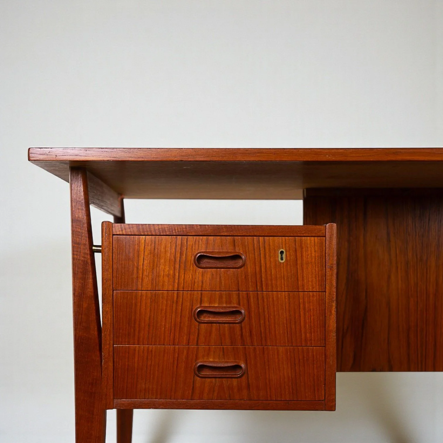 Screenshot 2026-01-29 at 5.47.44 pm-Photoroom.jpg