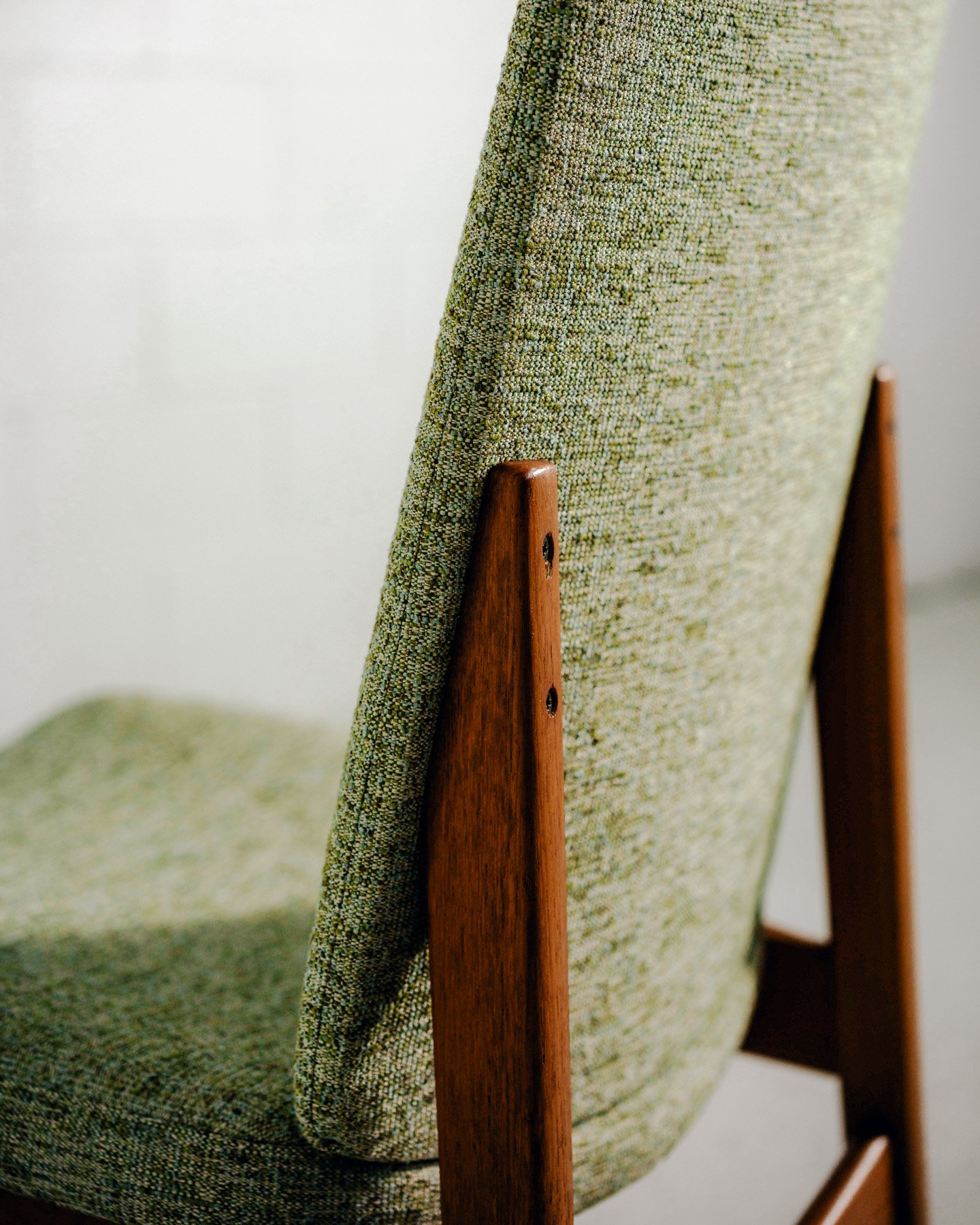 new chairs-20 2.JPG