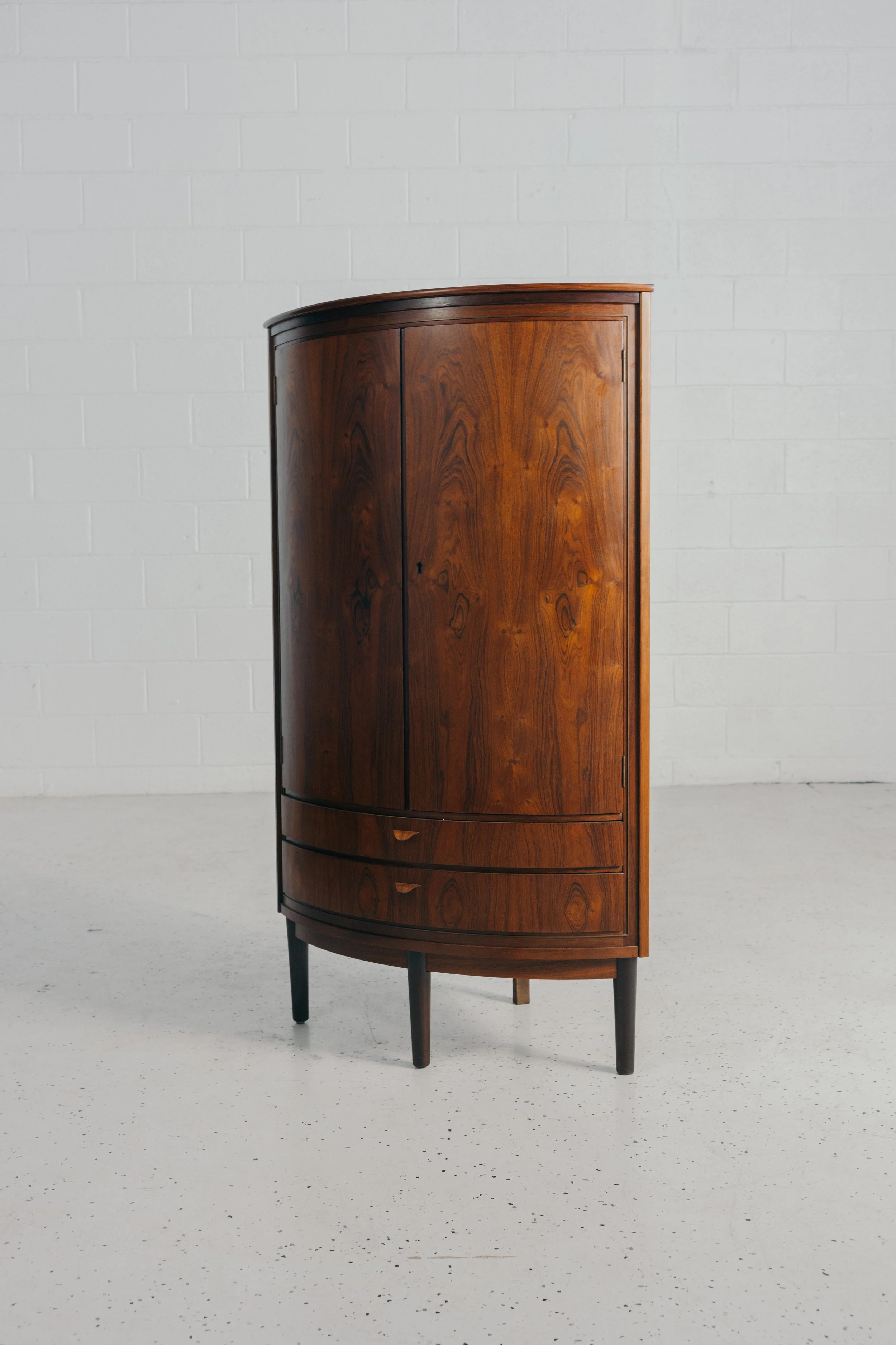 Danish rosewood corner cabinet-108.jpg