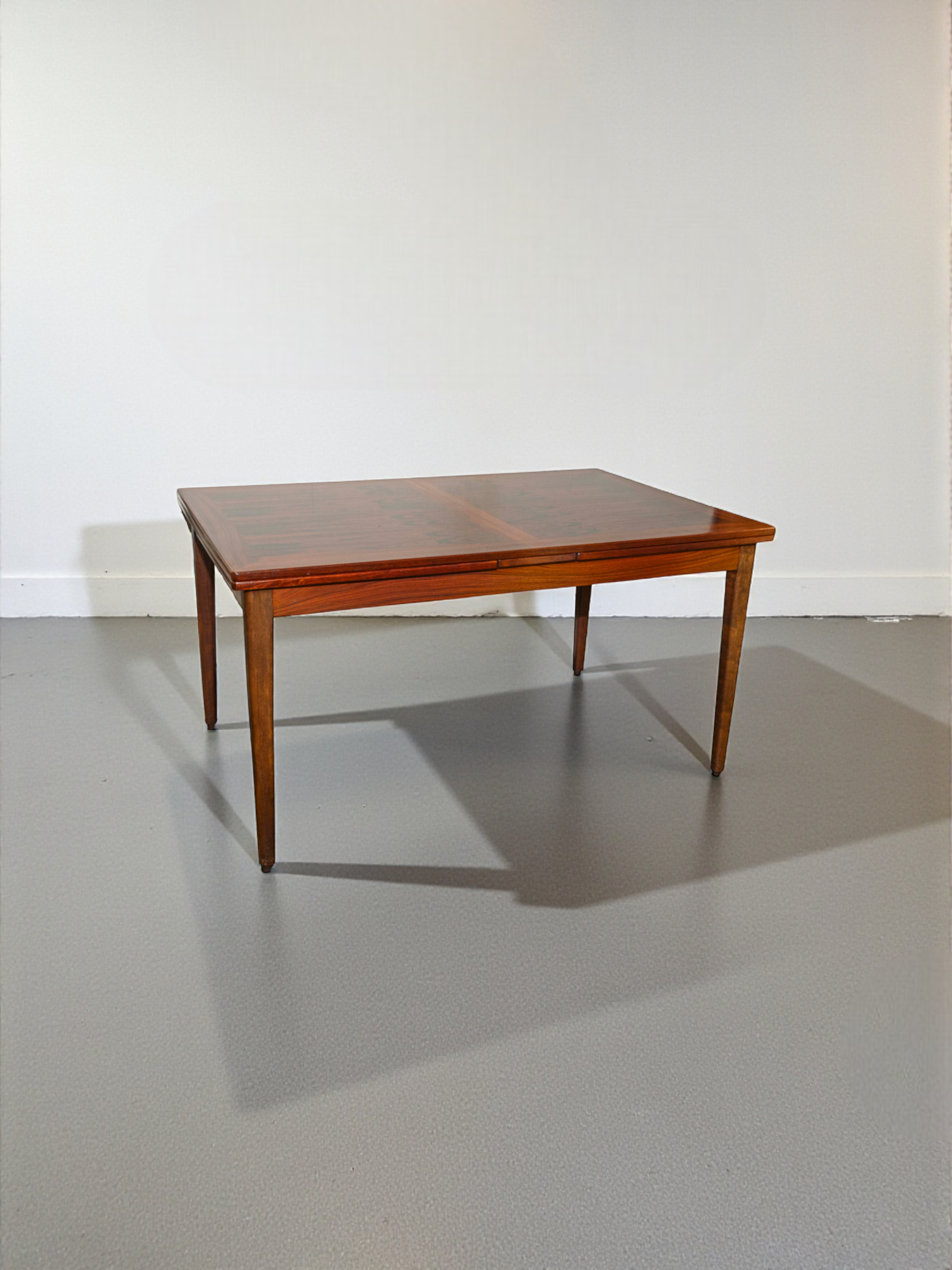 Skovby Danish rosewood Dining Table unextended-Photoroom.png