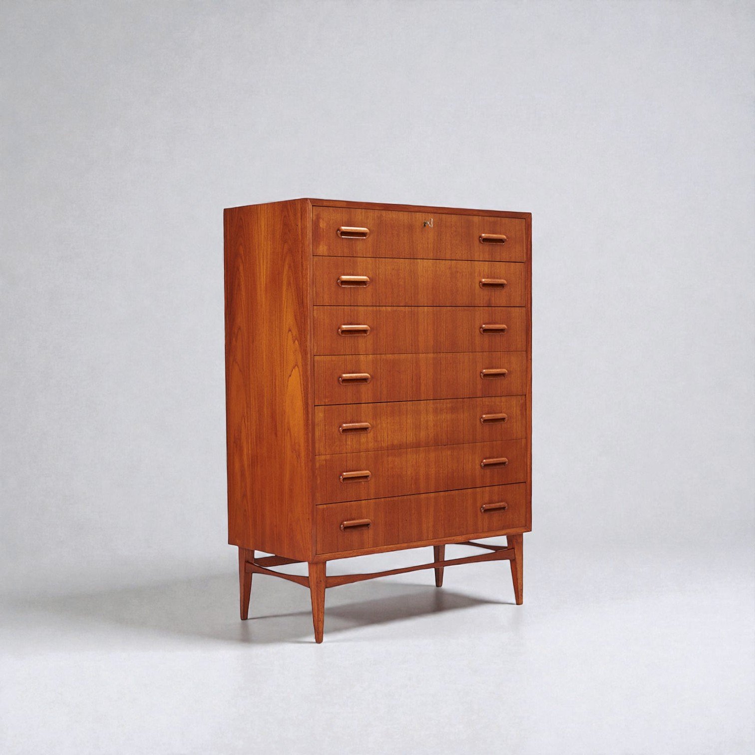 chest in teak-Photoroom.jpg
