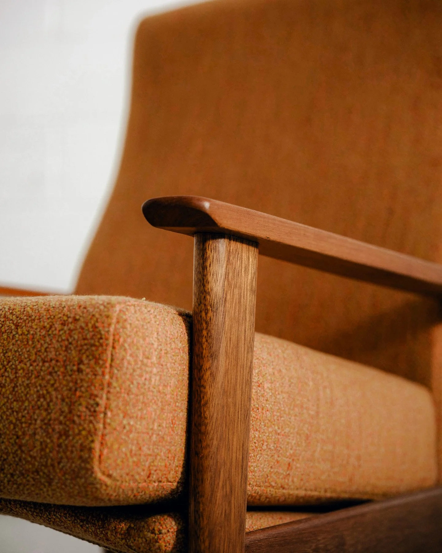 new chairs-06.JPG