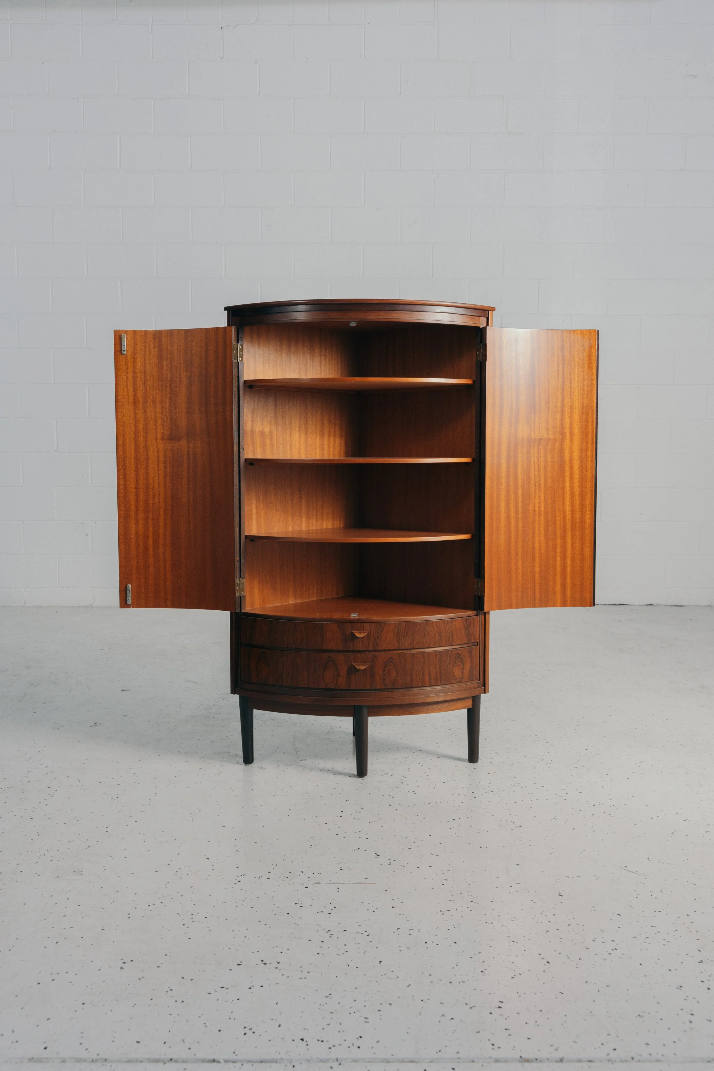 Danish rosewood corner cabinet-105.jpg