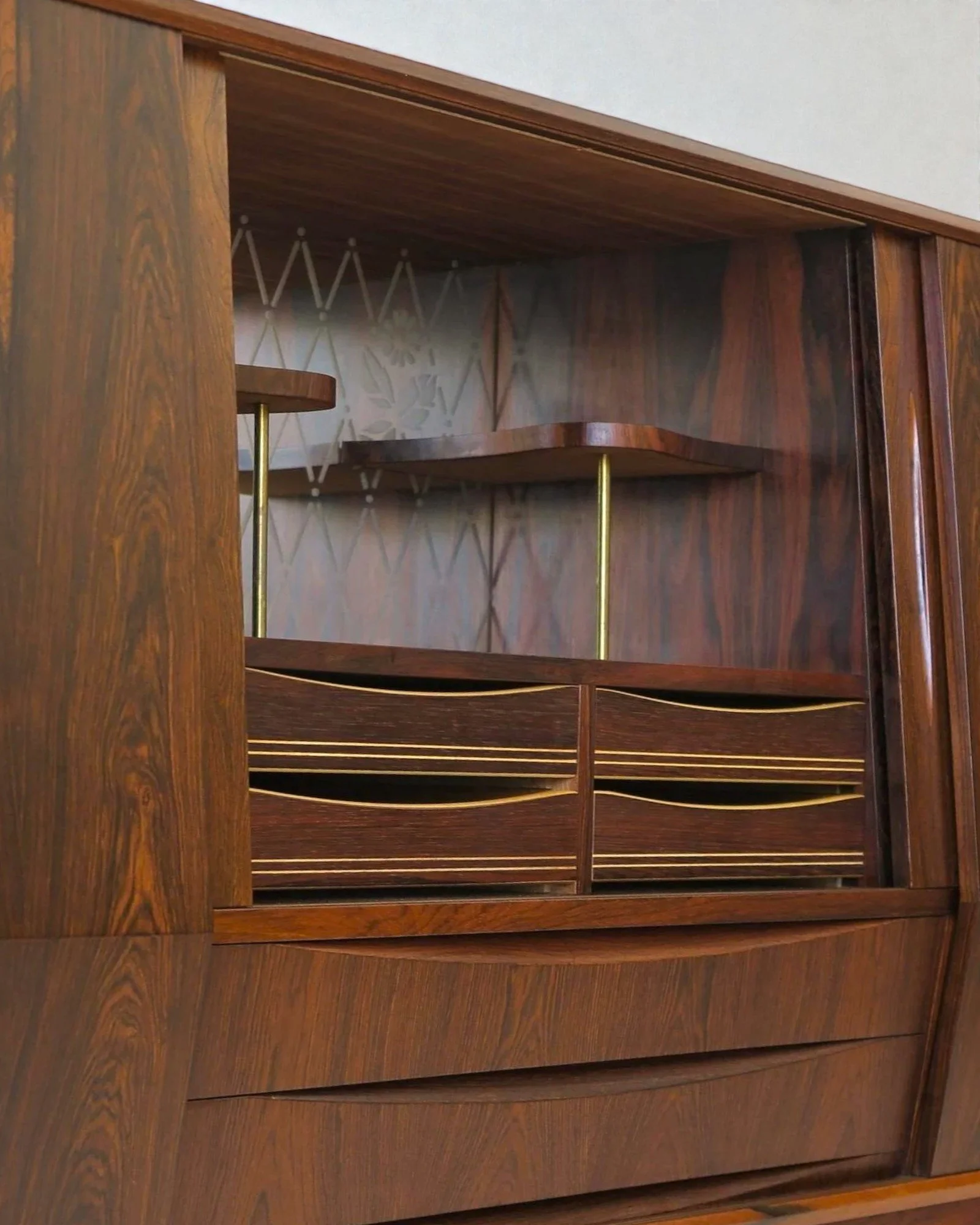 EW BACH-Photoroom.jpg