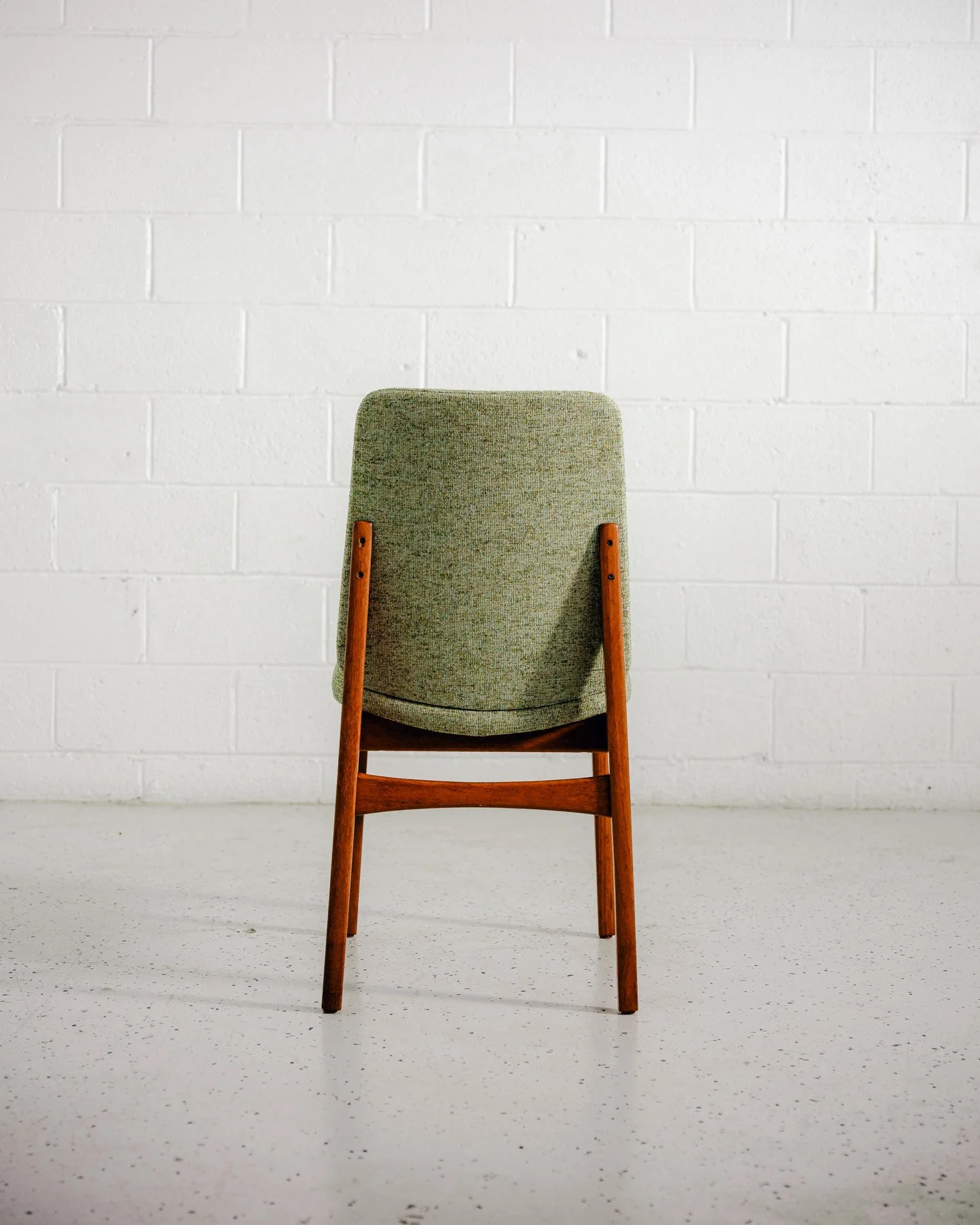 new chairs-17 2.JPG