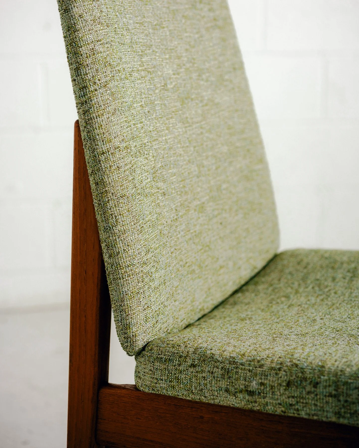 new chairs-21 2.JPG