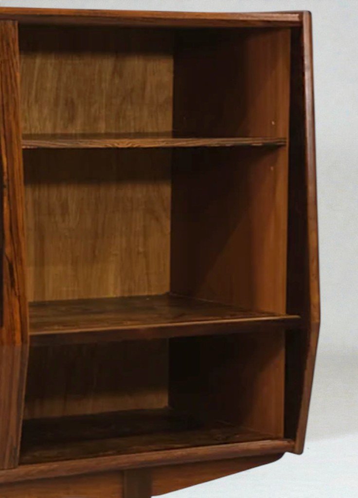 EW BACH 1-Photoroom.jpg