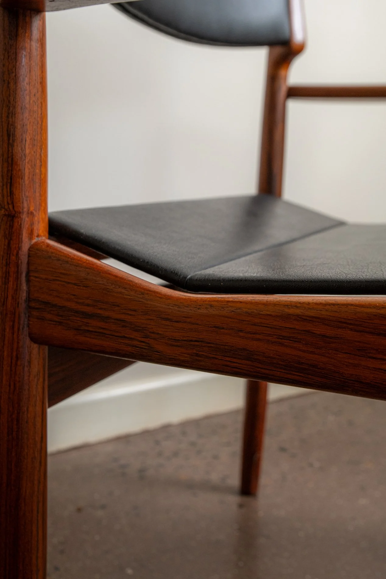 Kurt Ostervig Carver Desk Chair in Rosewood-01.jpg