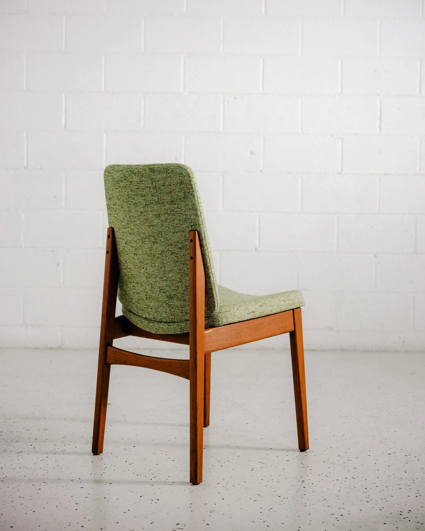 new chairs-16 2.JPG