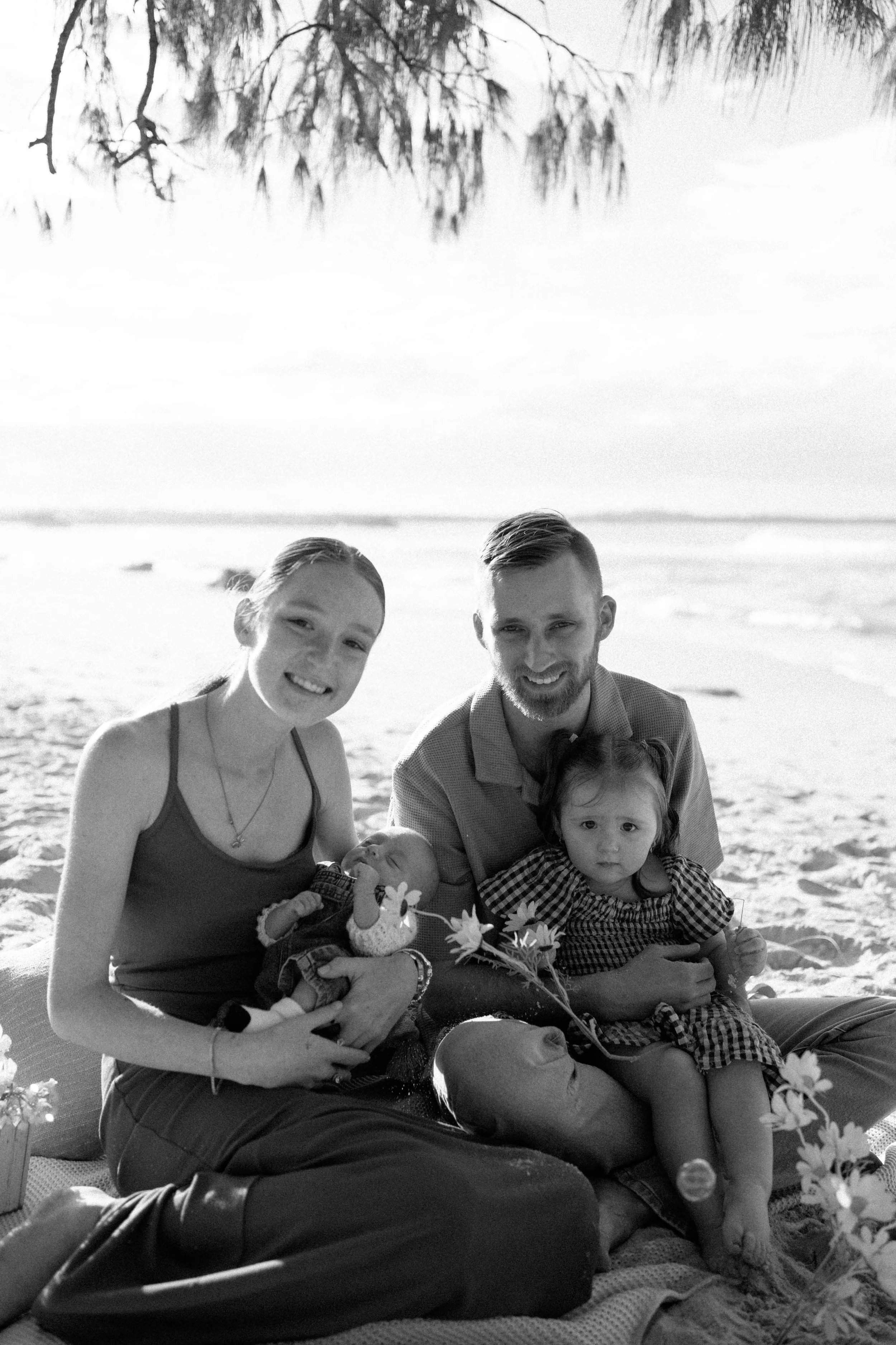 Newborn-Shoot-TownsBeach-22.jpg