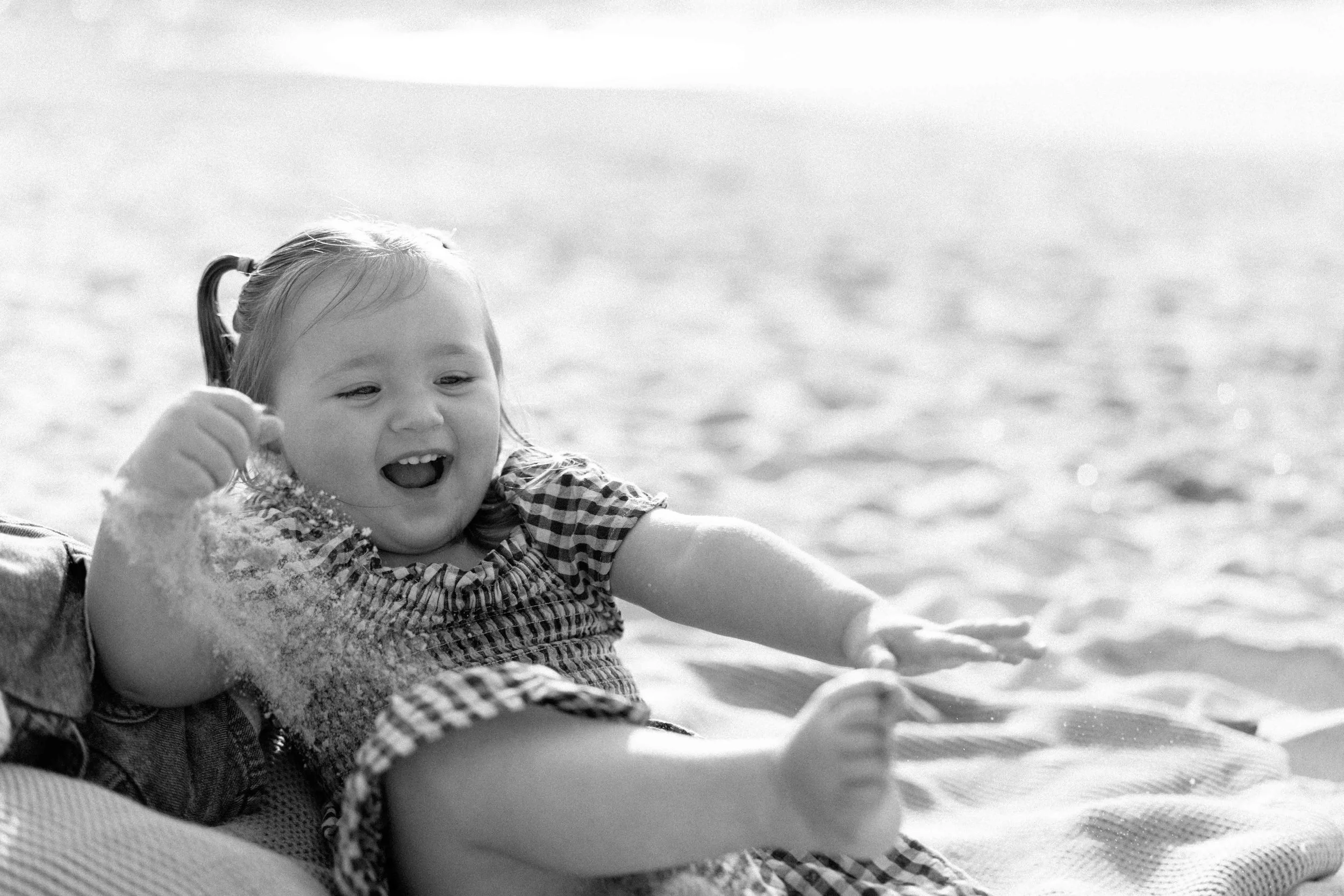 Newborn-Shoot-TownsBeach-88.jpg