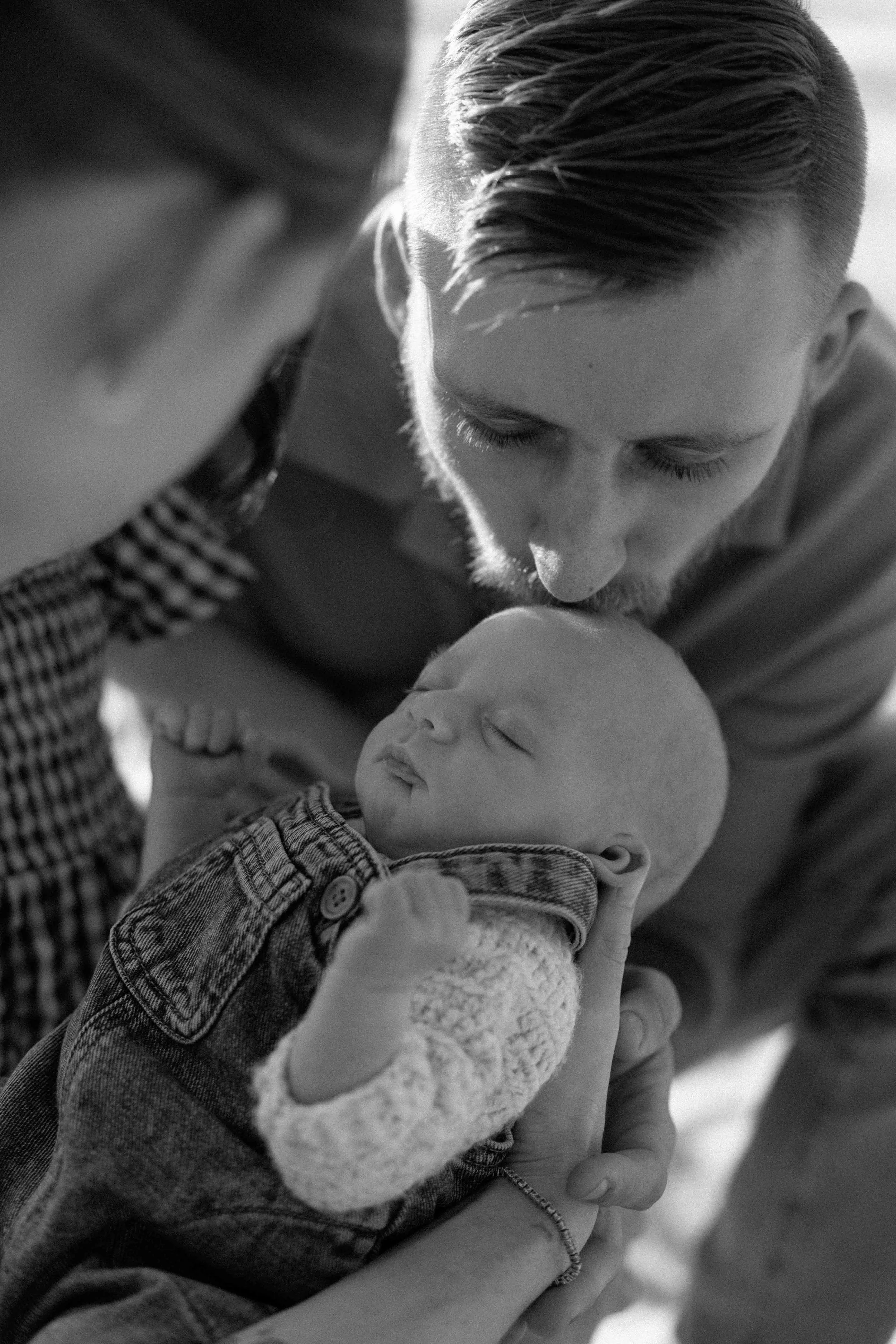 Newborn-Shoot-TownsBeach-60.jpg